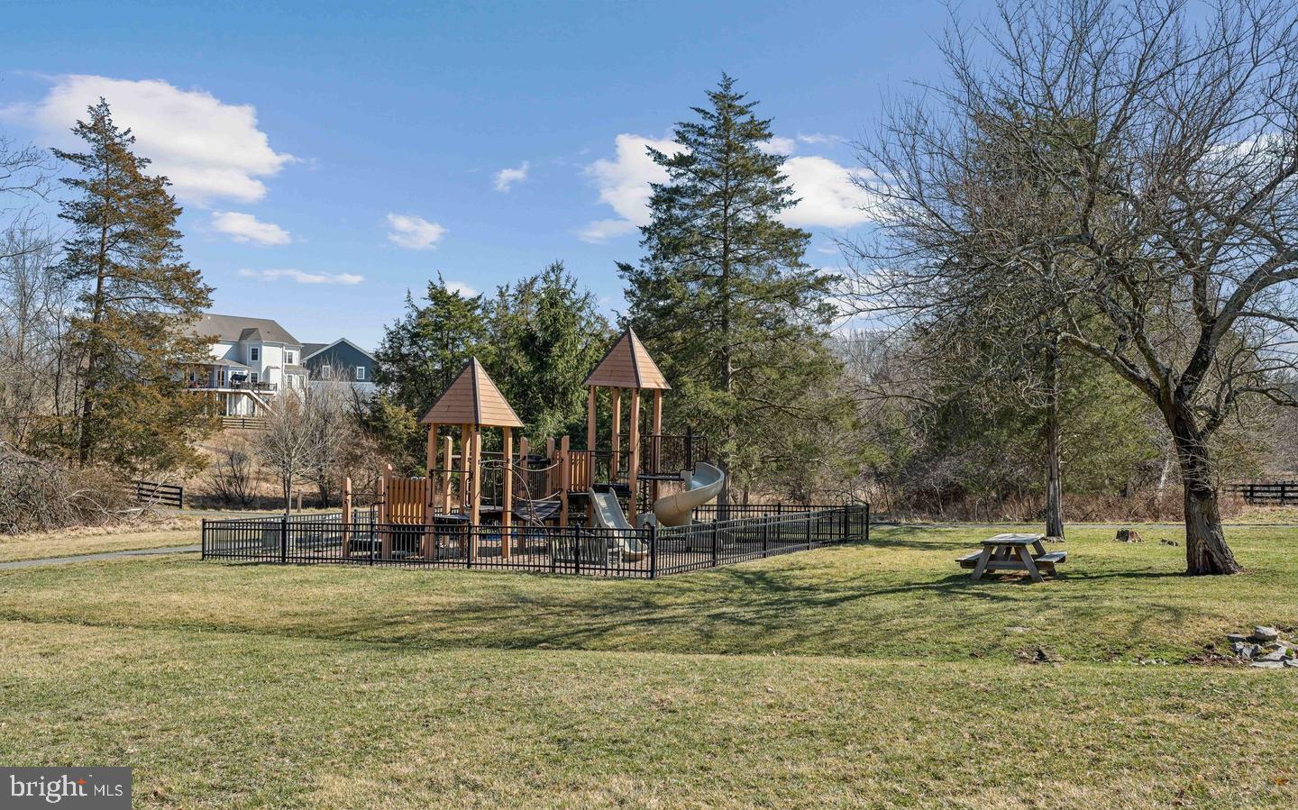 25956 CULLEN RUN PL, ALDIE, Virginia 20105, 5 Bedrooms Bedrooms, ,4 BathroomsBathrooms,Residential,For sale,25956 CULLEN RUN PL,VALO2111448 MLS # VALO2111448