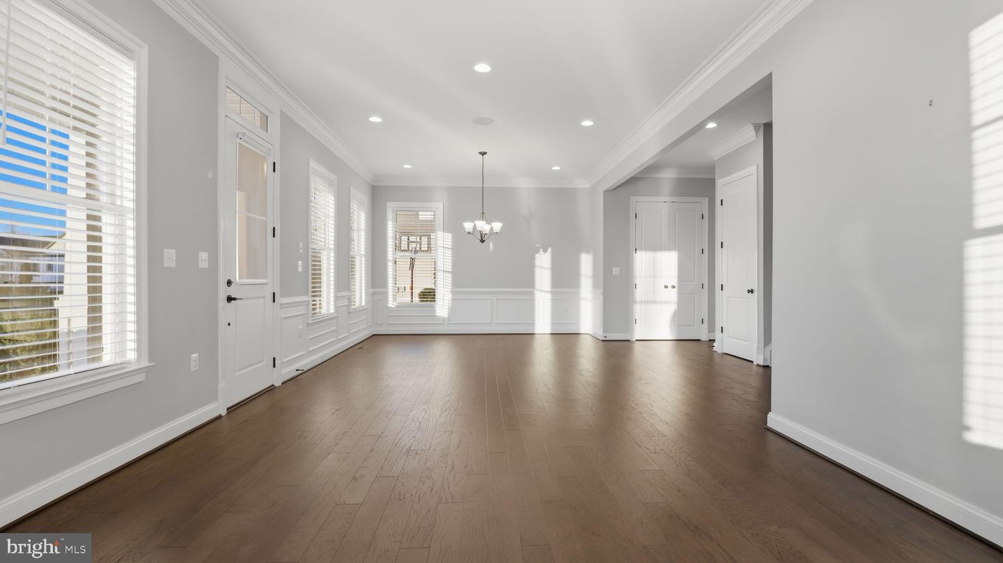 25956 CULLEN RUN PL, ALDIE, Virginia 20105, 5 Bedrooms Bedrooms, ,4 BathroomsBathrooms,Residential,For sale,25956 CULLEN RUN PL,VALO2111448 MLS # VALO2111448