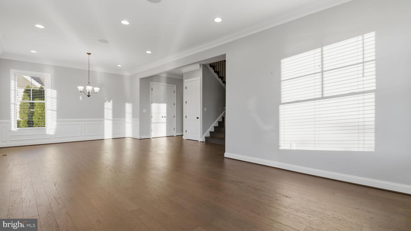 25956 CULLEN RUN PL, ALDIE, Virginia 20105, 5 Bedrooms Bedrooms, ,4 BathroomsBathrooms,Residential,For sale,25956 CULLEN RUN PL,VALO2111448 MLS # VALO2111448