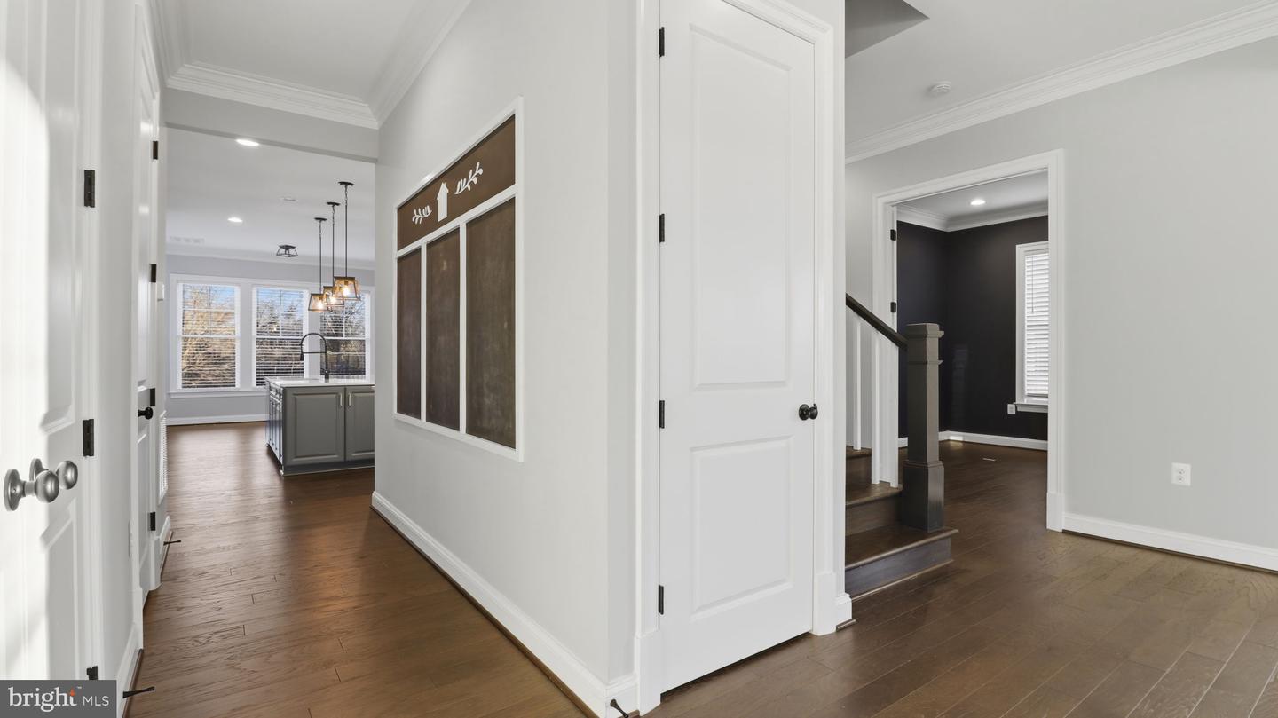 25956 CULLEN RUN PL, ALDIE, Virginia 20105, 5 Bedrooms Bedrooms, ,4 BathroomsBathrooms,Residential,For sale,25956 CULLEN RUN PL,VALO2111448 MLS # VALO2111448