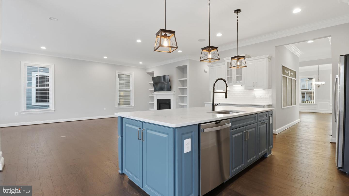 25956 CULLEN RUN PL, ALDIE, Virginia 20105, 5 Bedrooms Bedrooms, ,4 BathroomsBathrooms,Residential,For sale,25956 CULLEN RUN PL,VALO2111448 MLS # VALO2111448