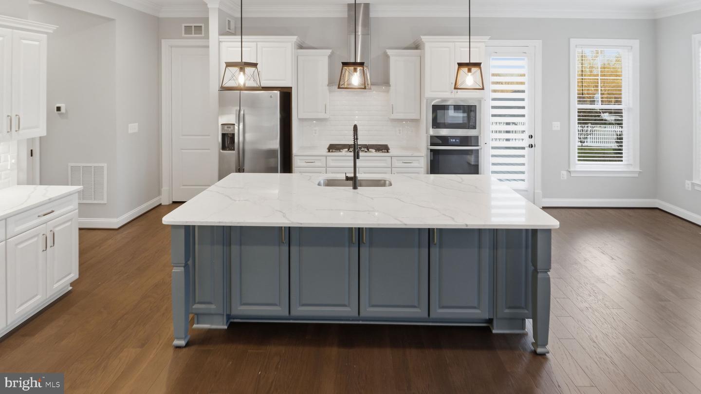 25956 CULLEN RUN PL, ALDIE, Virginia 20105, 5 Bedrooms Bedrooms, ,4 BathroomsBathrooms,Residential,For sale,25956 CULLEN RUN PL,VALO2111448 MLS # VALO2111448