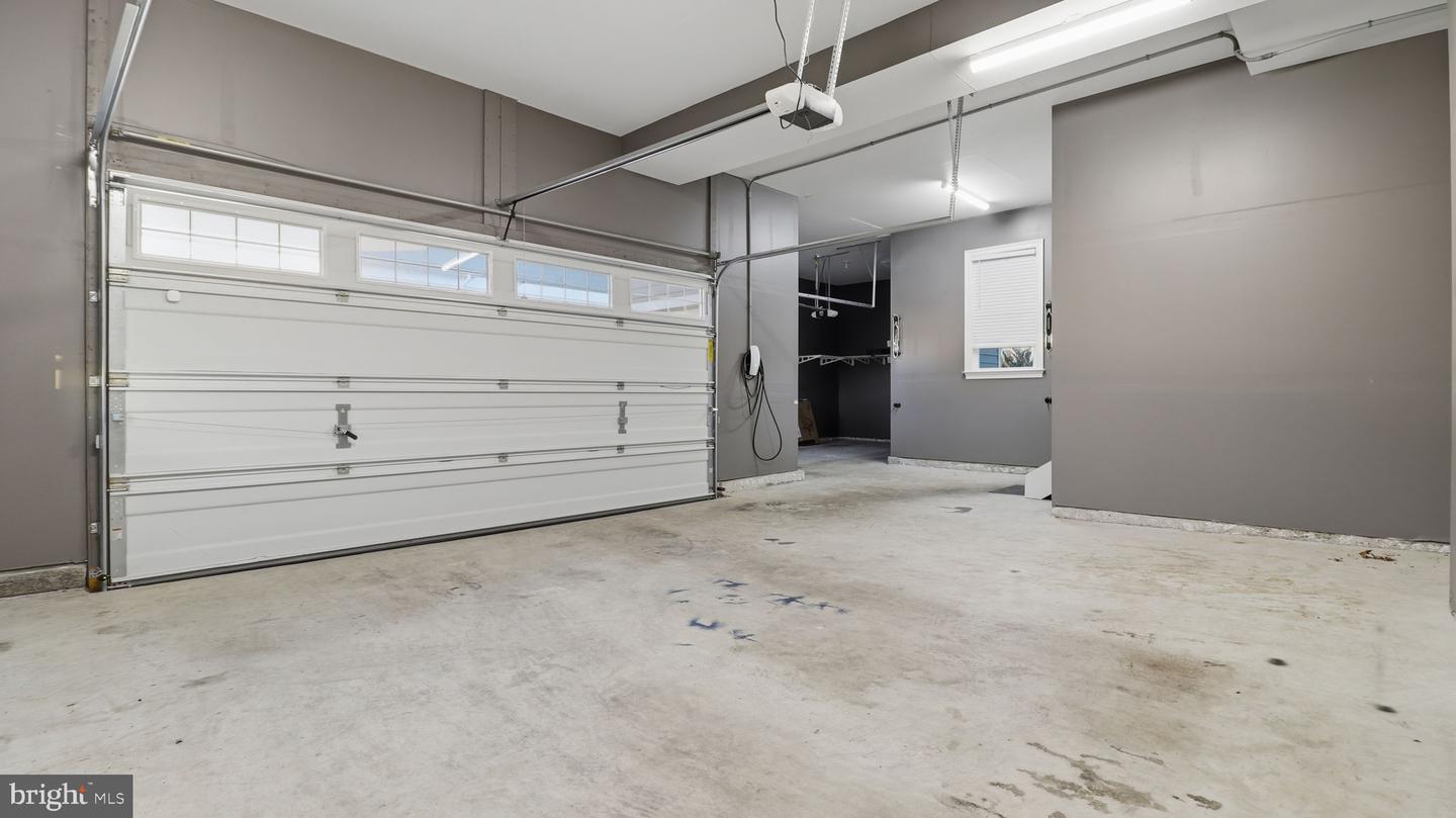 25956 CULLEN RUN PL, ALDIE, Virginia 20105, 5 Bedrooms Bedrooms, ,4 BathroomsBathrooms,Residential,For sale,25956 CULLEN RUN PL,VALO2111448 MLS # VALO2111448