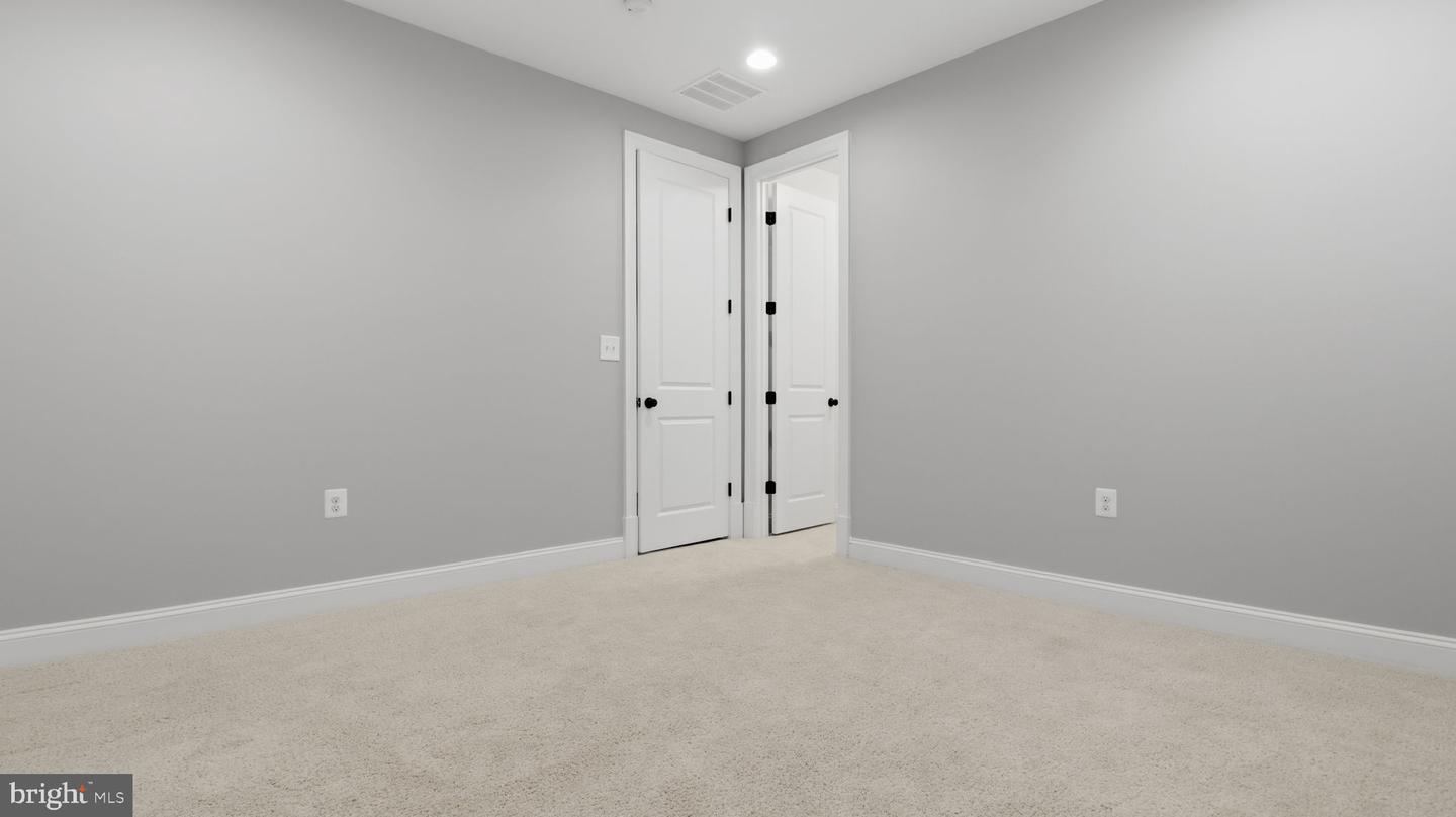 25956 CULLEN RUN PL, ALDIE, Virginia 20105, 5 Bedrooms Bedrooms, ,4 BathroomsBathrooms,Residential,For sale,25956 CULLEN RUN PL,VALO2111448 MLS # VALO2111448