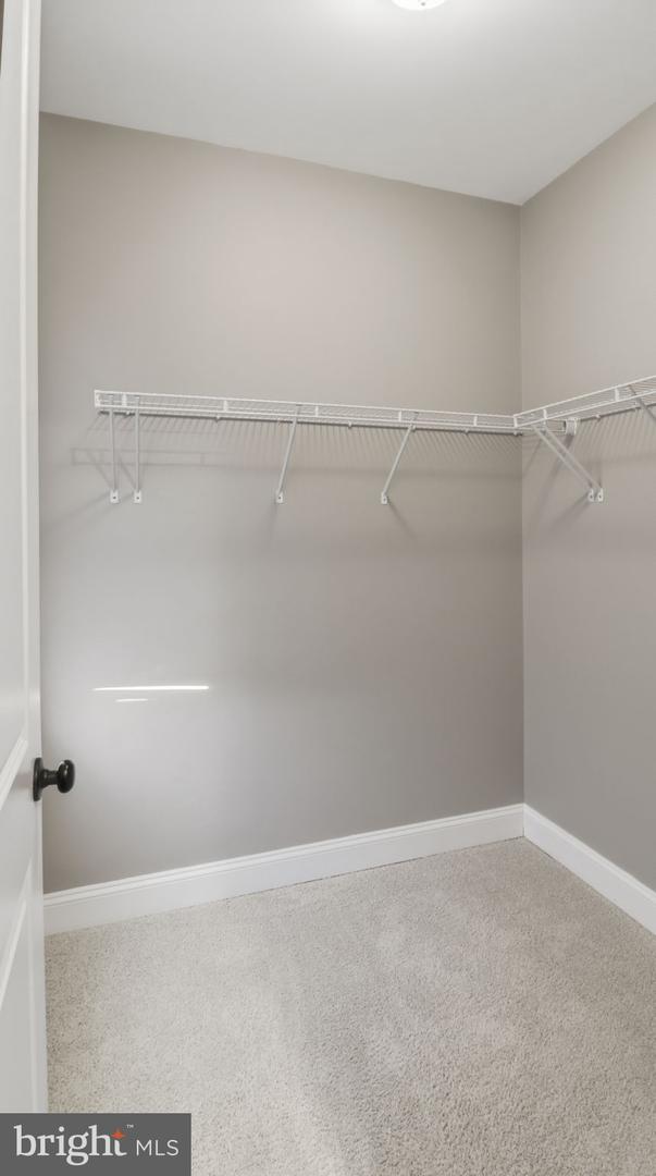 25956 CULLEN RUN PL, ALDIE, Virginia 20105, 5 Bedrooms Bedrooms, ,4 BathroomsBathrooms,Residential,For sale,25956 CULLEN RUN PL,VALO2111448 MLS # VALO2111448