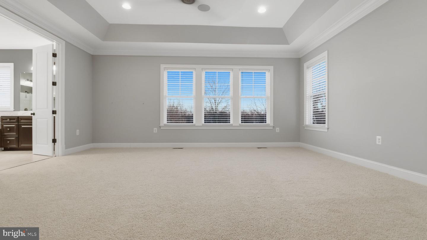 25956 CULLEN RUN PL, ALDIE, Virginia 20105, 5 Bedrooms Bedrooms, ,4 BathroomsBathrooms,Residential,For sale,25956 CULLEN RUN PL,VALO2111448 MLS # VALO2111448