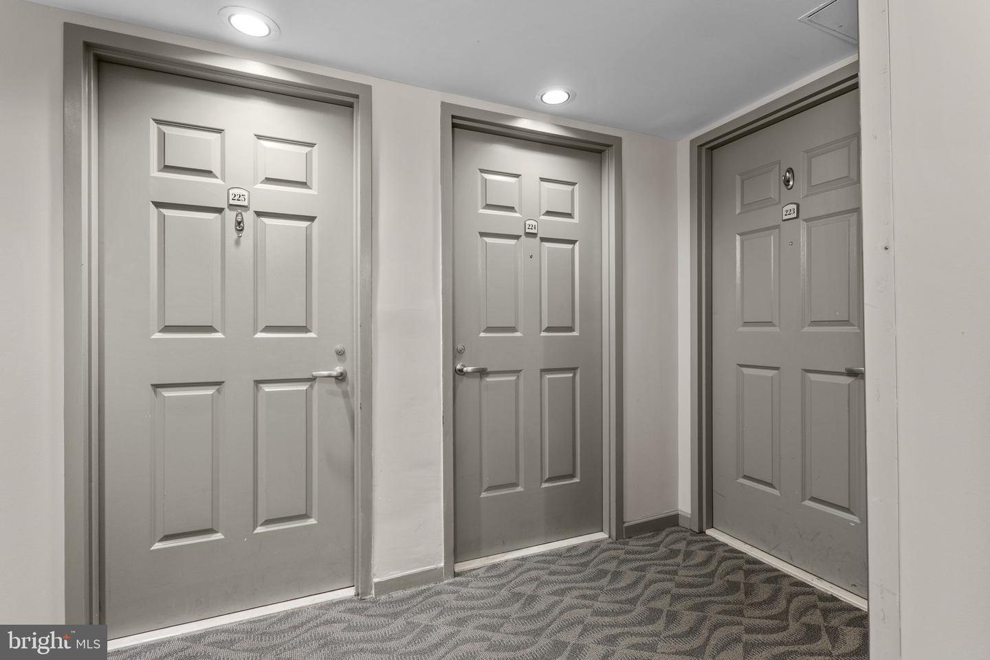 880 N POLLARD ST N #224, ARLINGTON, Virginia 22203, 2 Bedrooms Bedrooms, ,2 BathroomsBathrooms,Residential,For sale,880 N POLLARD ST N #224,VAAR2066450 MLS # VAAR2066450 880 N POLLARD ST N #224, ARLINGTON, Virginia 22203, 2 Bedrooms Bedrooms, ,2 BathroomsBathrooms,Residential,For sale,880 N POLLARD ST N #224,VAAR2066450 MLS # VAAR2066450