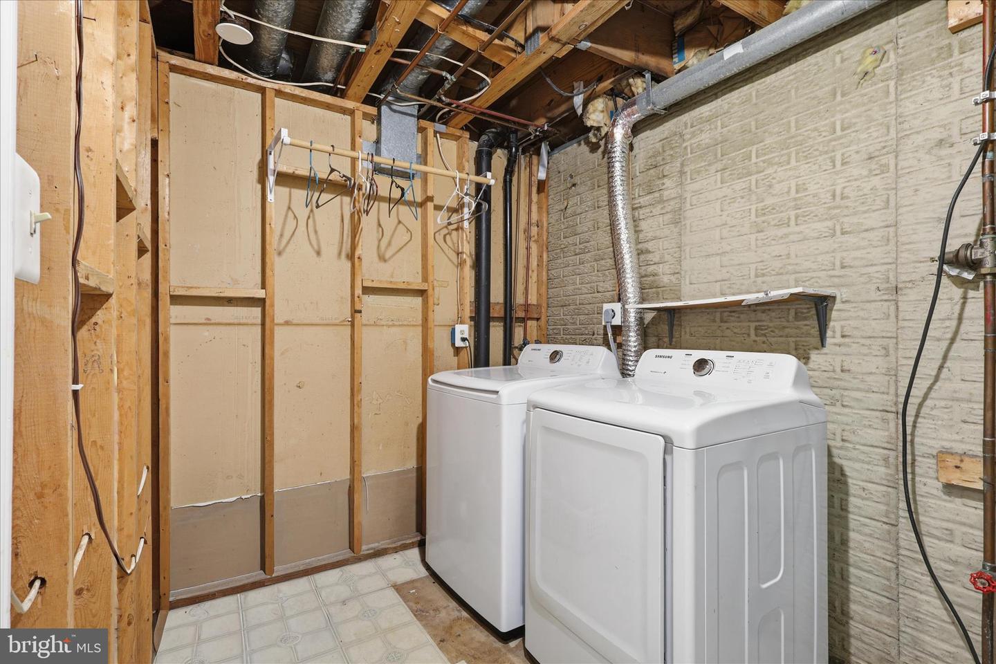 7823 BROOKVIEW CT, MANASSAS, Virginia 20109, 3 Bedrooms Bedrooms, 7 Rooms Rooms,2 BathroomsBathrooms,Residential,For sale,7823 BROOKVIEW CT,VAPW2108446 MLS # VAPW2108446 7823 BROOKVIEW CT, MANASSAS, Virginia 20109, 3 Bedrooms Bedrooms, 7 Rooms Rooms,2 BathroomsBathrooms,Residential,For sale,7823 BROOKVIEW CT,VAPW2108446 MLS # VAPW2108446