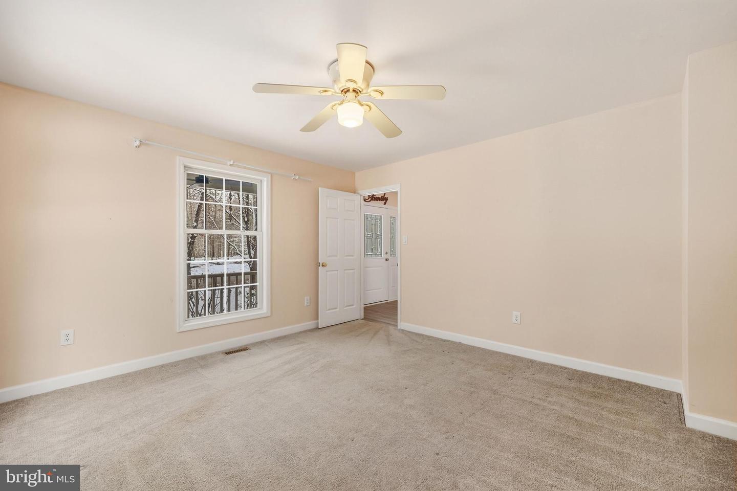 10305 TRACY LN, SPOTSYLVANIA, Virginia 22553, 4 Bedrooms Bedrooms, 11 Rooms Rooms,2 BathroomsBathrooms,Residential,For sale,10305 TRACY LN,VASP2037998 MLS # VASP2037998