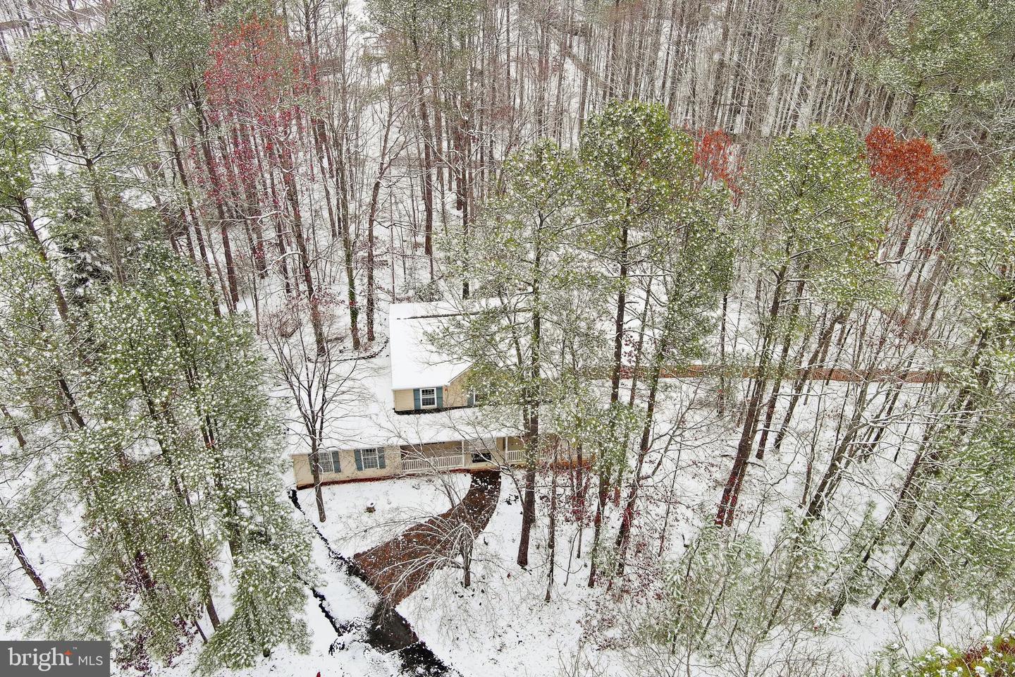 10305 TRACY LN, SPOTSYLVANIA, Virginia 22553, 4 Bedrooms Bedrooms, 11 Rooms Rooms,2 BathroomsBathrooms,Residential,For sale,10305 TRACY LN,VASP2037998 MLS # VASP2037998