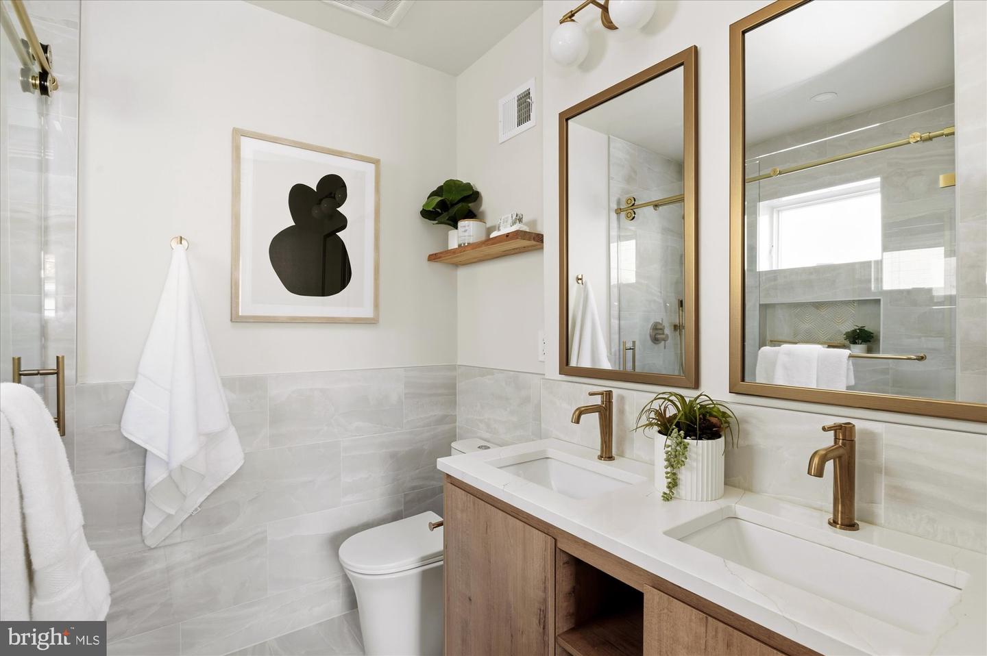 1509 CAROLINE ST NW, WASHINGTON, District Of Columbia 20009, 4 Bedrooms Bedrooms, ,3 BathroomsBathrooms,Residential,For sale,1509 CAROLINE ST NW,DCDC2234014 MLS # DCDC2234014