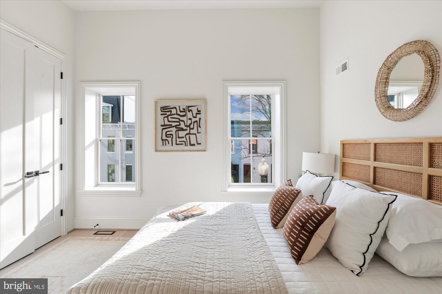 1509 CAROLINE ST NW, WASHINGTON, District Of Columbia 20009, 4 Bedrooms Bedrooms, ,3 BathroomsBathrooms,Residential,For sale,1509 CAROLINE ST NW,DCDC2234014 MLS # DCDC2234014