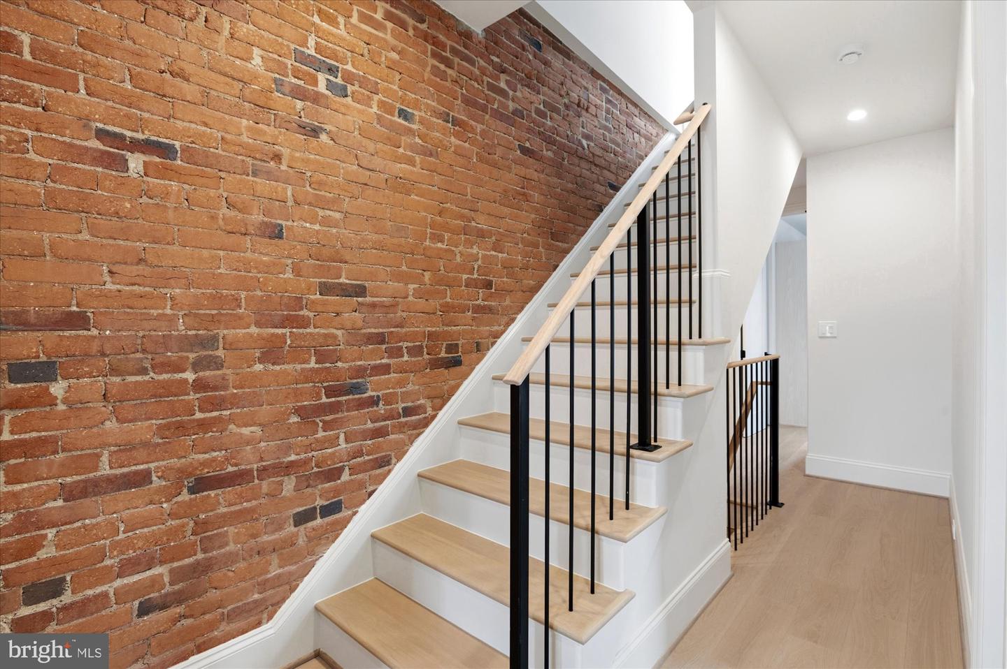 1509 CAROLINE ST NW, WASHINGTON, District Of Columbia 20009, 4 Bedrooms Bedrooms, ,3 BathroomsBathrooms,Residential,For sale,1509 CAROLINE ST NW,DCDC2234014 MLS # DCDC2234014