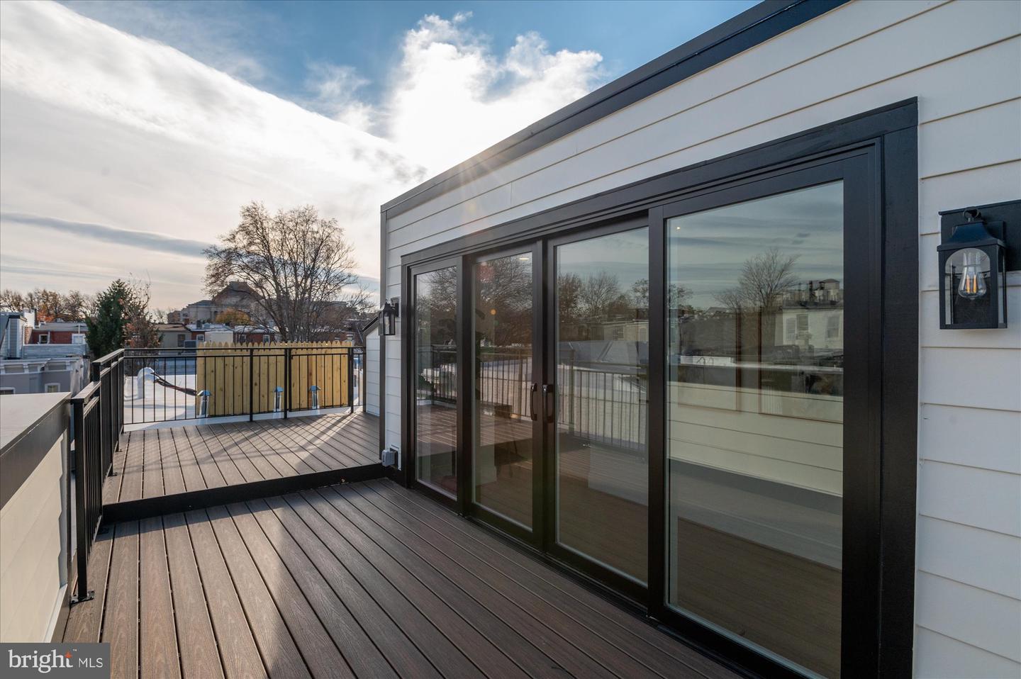 1509 CAROLINE ST NW, WASHINGTON, District Of Columbia 20009, 4 Bedrooms Bedrooms, ,3 BathroomsBathrooms,Residential,For sale,1509 CAROLINE ST NW,DCDC2234014 MLS # DCDC2234014