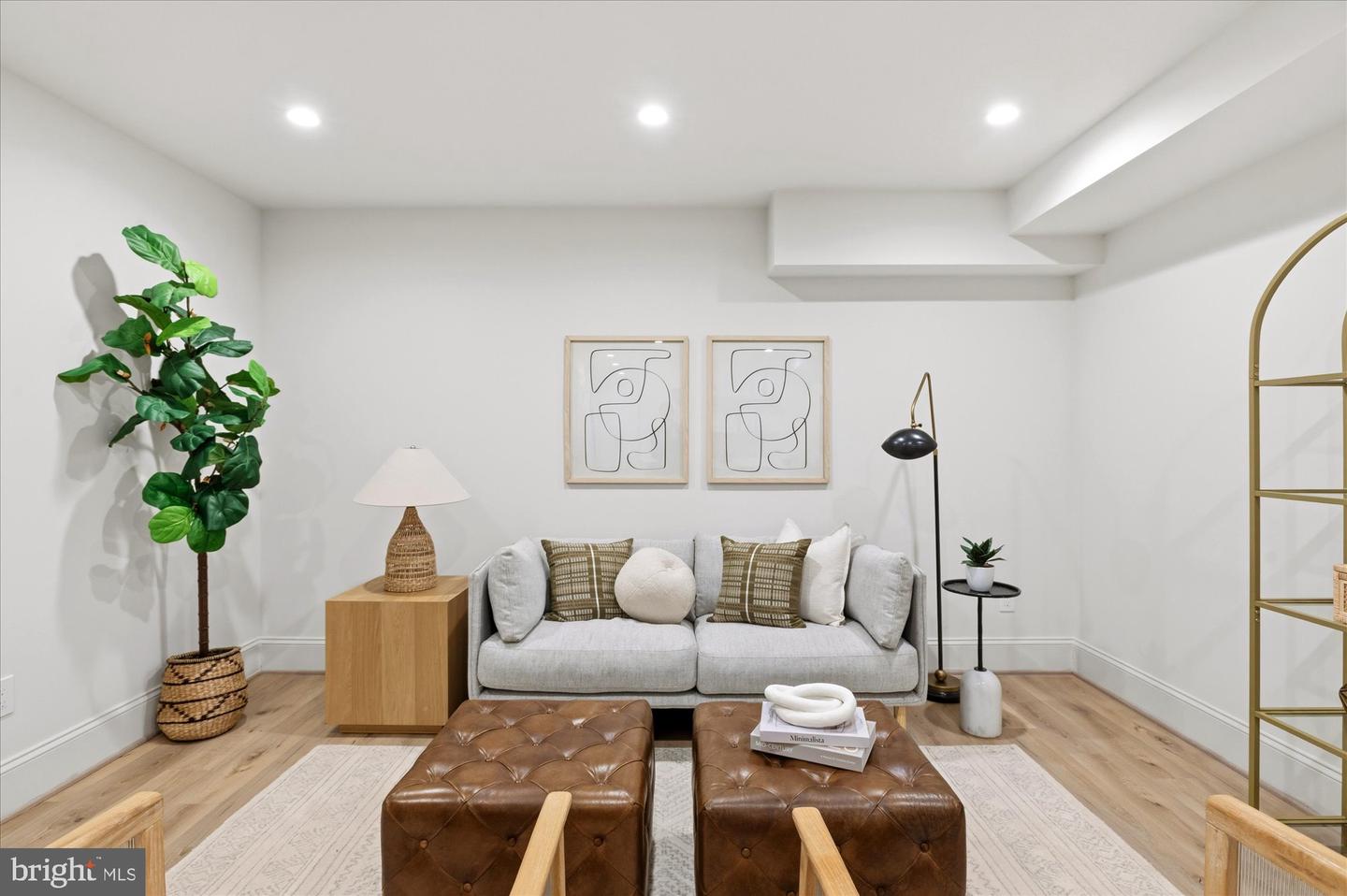 1509 CAROLINE ST NW, WASHINGTON, District Of Columbia 20009, 4 Bedrooms Bedrooms, ,3 BathroomsBathrooms,Residential,For sale,1509 CAROLINE ST NW,DCDC2234014 MLS # DCDC2234014