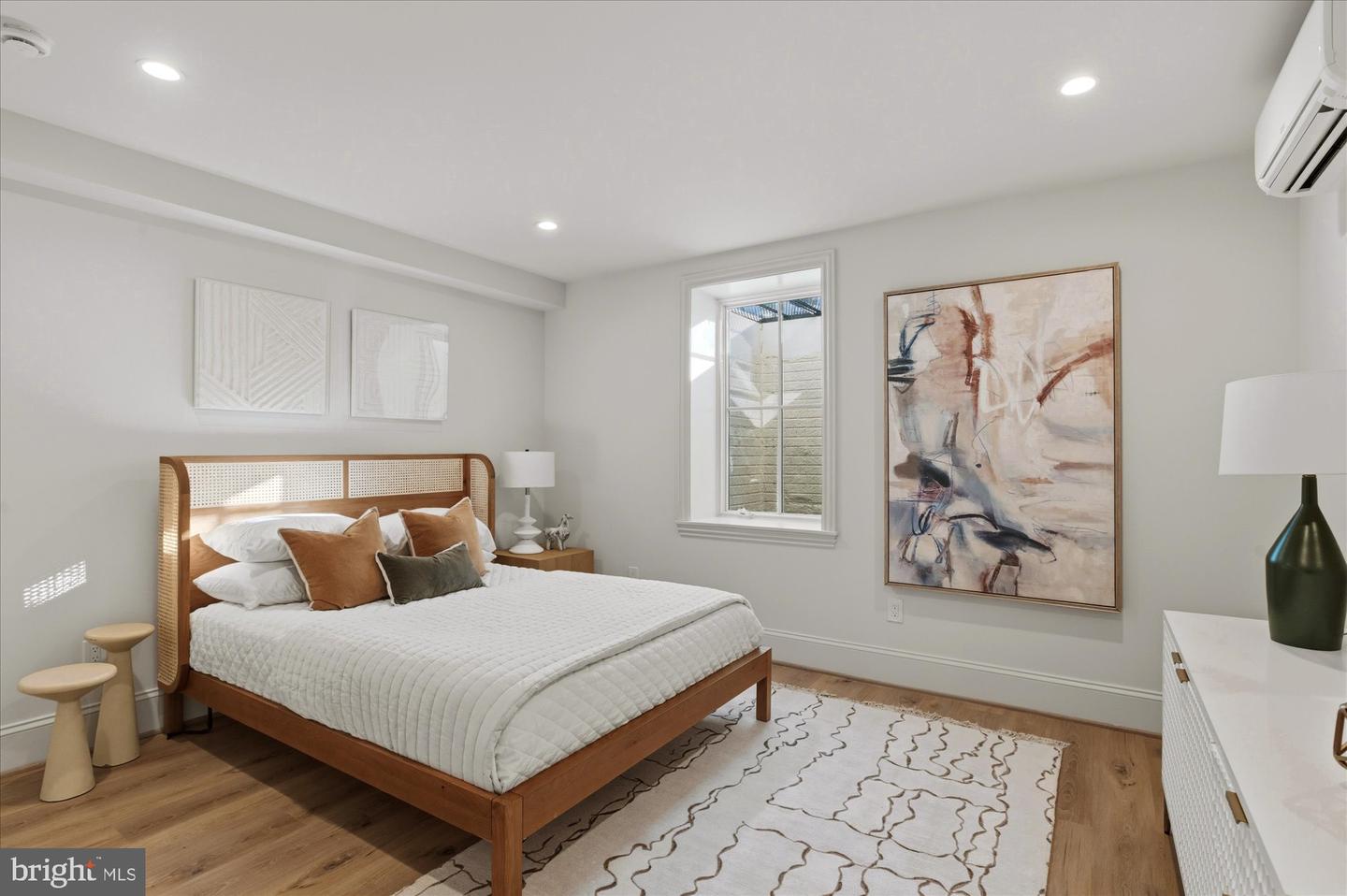 1509 CAROLINE ST NW, WASHINGTON, District Of Columbia 20009, 4 Bedrooms Bedrooms, ,3 BathroomsBathrooms,Residential,For sale,1509 CAROLINE ST NW,DCDC2234014 MLS # DCDC2234014