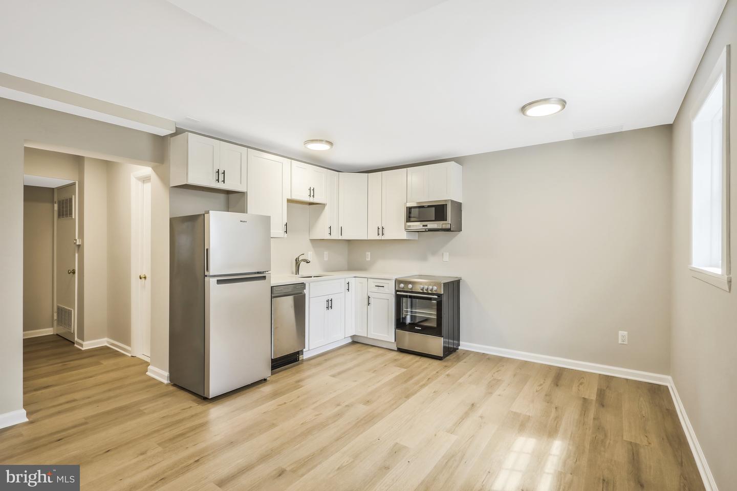 706 N CLEVELAND ST, ARLINGTON, Virginia 22201, 6 Bedrooms Bedrooms, ,3 BathroomsBathrooms,Residential,For sale,706 N CLEVELAND ST,VAAR2066646 MLS # VAAR2066646