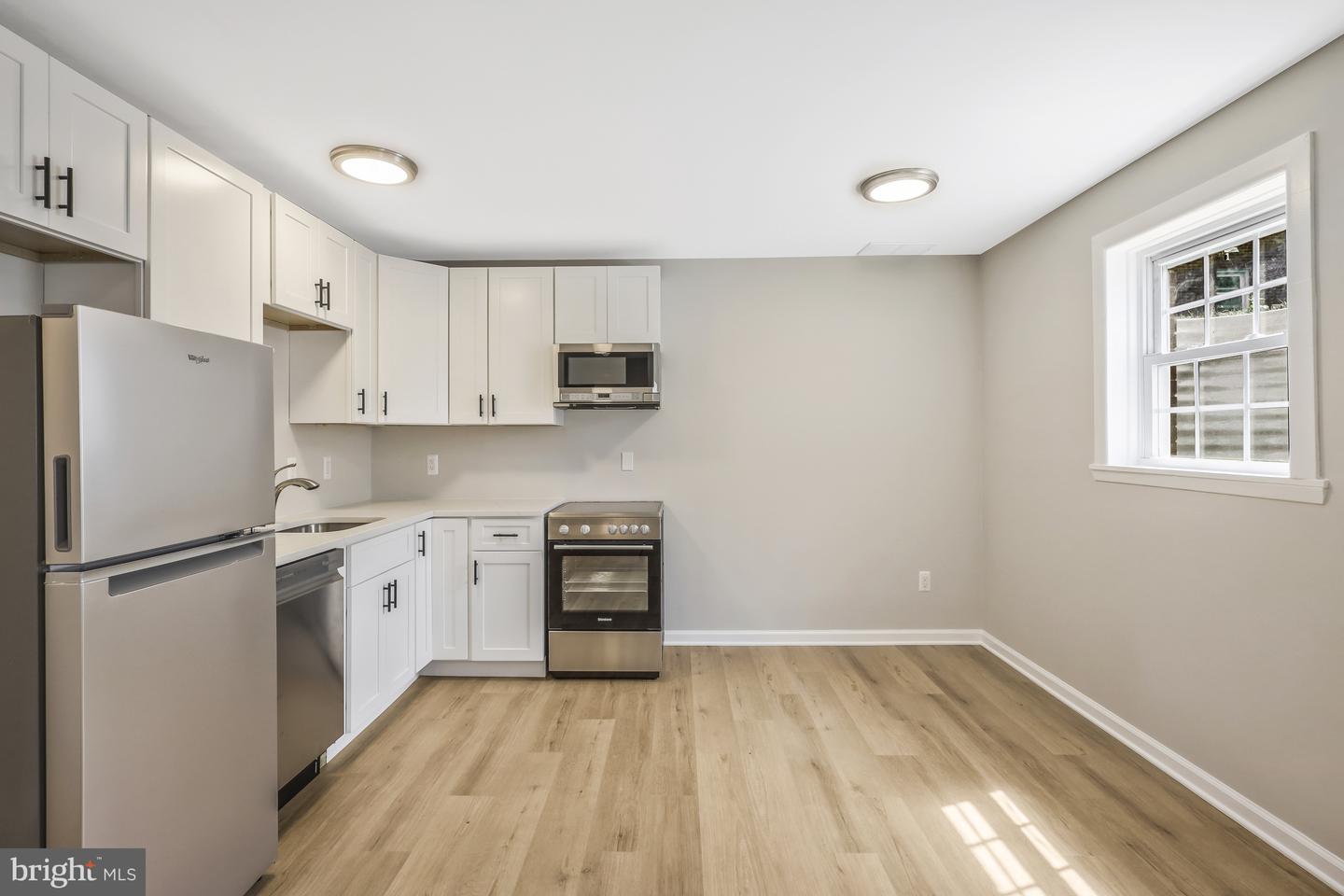 706 N CLEVELAND ST, ARLINGTON, Virginia 22201, 6 Bedrooms Bedrooms, ,3 BathroomsBathrooms,Residential,For sale,706 N CLEVELAND ST,VAAR2066646 MLS # VAAR2066646