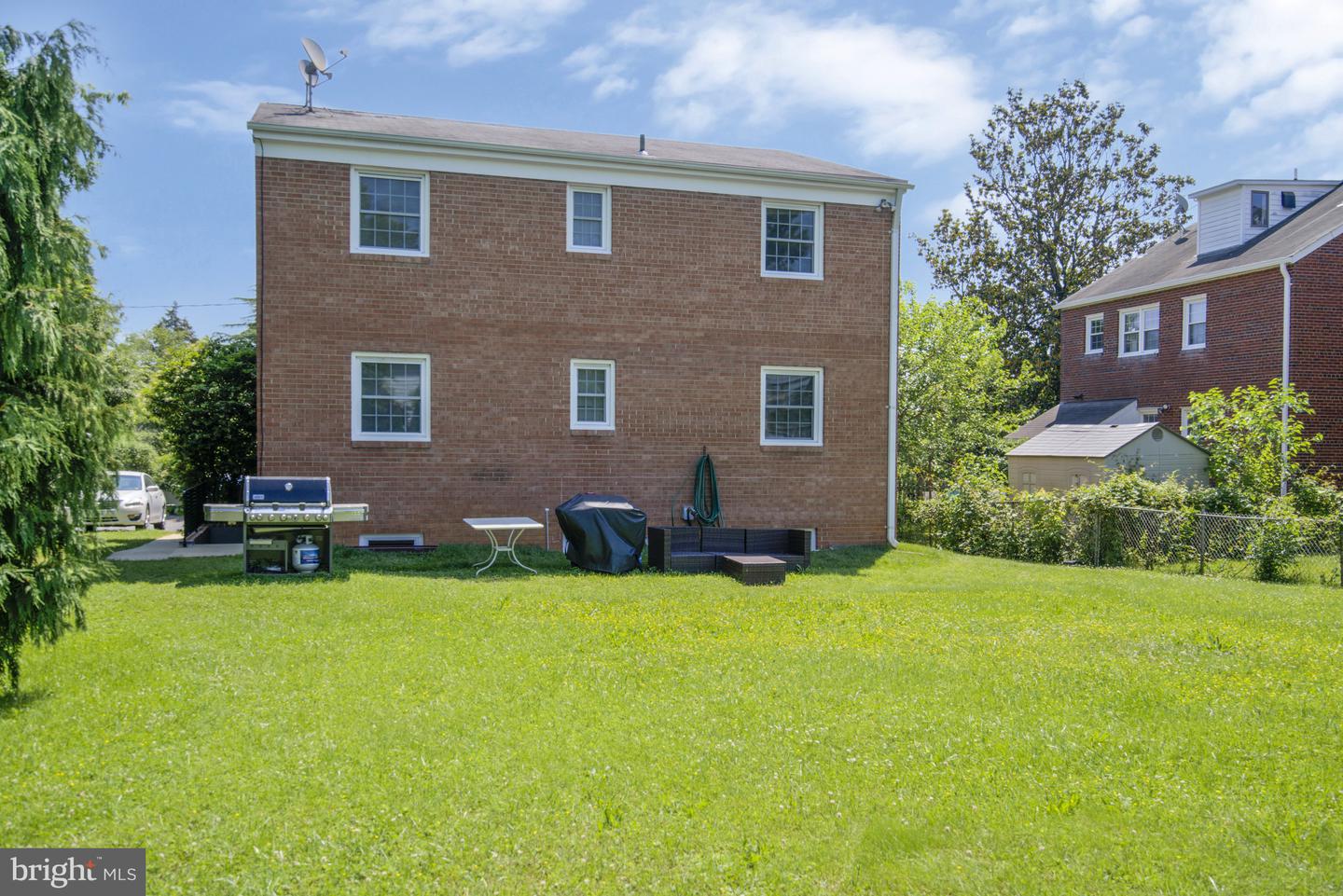 706 N CLEVELAND ST, ARLINGTON, Virginia 22201, 6 Bedrooms Bedrooms, ,3 BathroomsBathrooms,Residential,For sale,706 N CLEVELAND ST,VAAR2066646 MLS # VAAR2066646