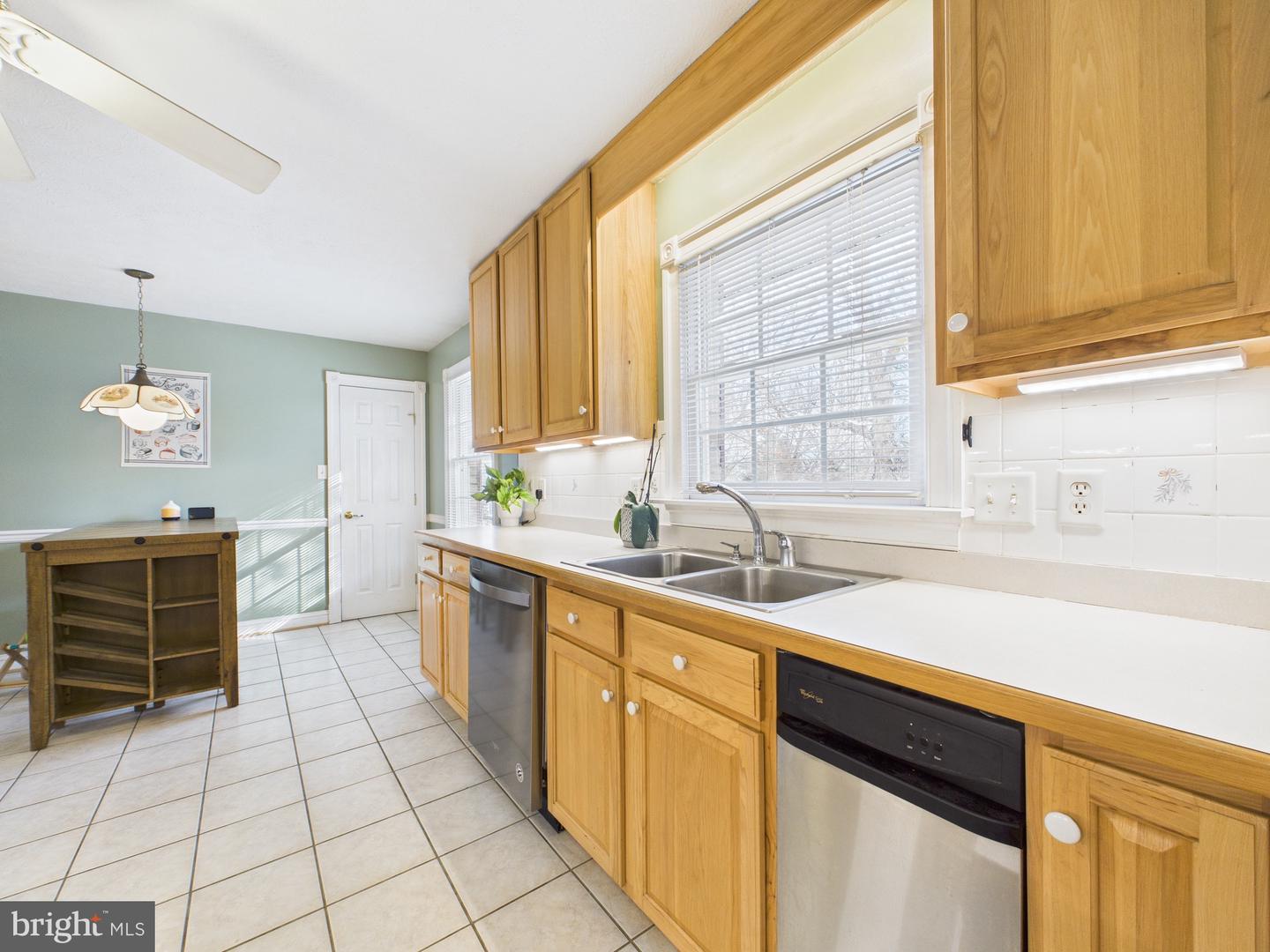 56 SMOOT RD, WOODSTOCK, Virginia 22664, 5 Bedrooms Bedrooms, 20 Rooms Rooms,2 BathroomsBathrooms,Residential,For sale,56 SMOOT RD,VASH2013160 MLS # VASH2013160 56 SMOOT RD, WOODSTOCK, Virginia 22664, 5 Bedrooms Bedrooms, 20 Rooms Rooms,2 BathroomsBathrooms,Residential,For sale,56 SMOOT RD,VASH2013160 MLS # VASH2013160