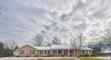 56 SMOOT RD, WOODSTOCK, Virginia 22664, 5 Bedrooms Bedrooms, 20 Rooms Rooms,2 BathroomsBathrooms,Residential,For sale,56 SMOOT RD,VASH2013160 MLS # VASH2013160