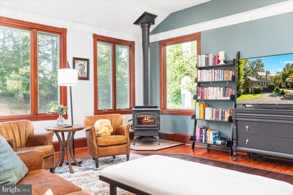 8501 COUNTRY CLUB LN, WARRENTON, Virginia 20186, 5 Bedrooms Bedrooms, ,4 BathroomsBathrooms,Residential,8501 COUNTRY CLUB LN,VAFQ2017602 MLS # VAFQ2017602 8501 COUNTRY CLUB LN, WARRENTON, Virginia 20186, 5 Bedrooms Bedrooms, ,4 BathroomsBathrooms,Residential,8501 COUNTRY CLUB LN,VAFQ2017602 MLS # VAFQ2017602