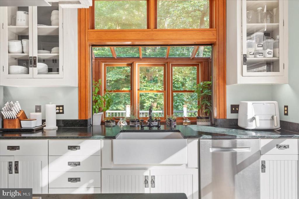 8501 COUNTRY CLUB LN, WARRENTON, Virginia 20186, 5 Bedrooms Bedrooms, ,4 BathroomsBathrooms,Residential,8501 COUNTRY CLUB LN,VAFQ2017602 MLS # VAFQ2017602 8501 COUNTRY CLUB LN, WARRENTON, Virginia 20186, 5 Bedrooms Bedrooms, ,4 BathroomsBathrooms,Residential,8501 COUNTRY CLUB LN,VAFQ2017602 MLS # VAFQ2017602