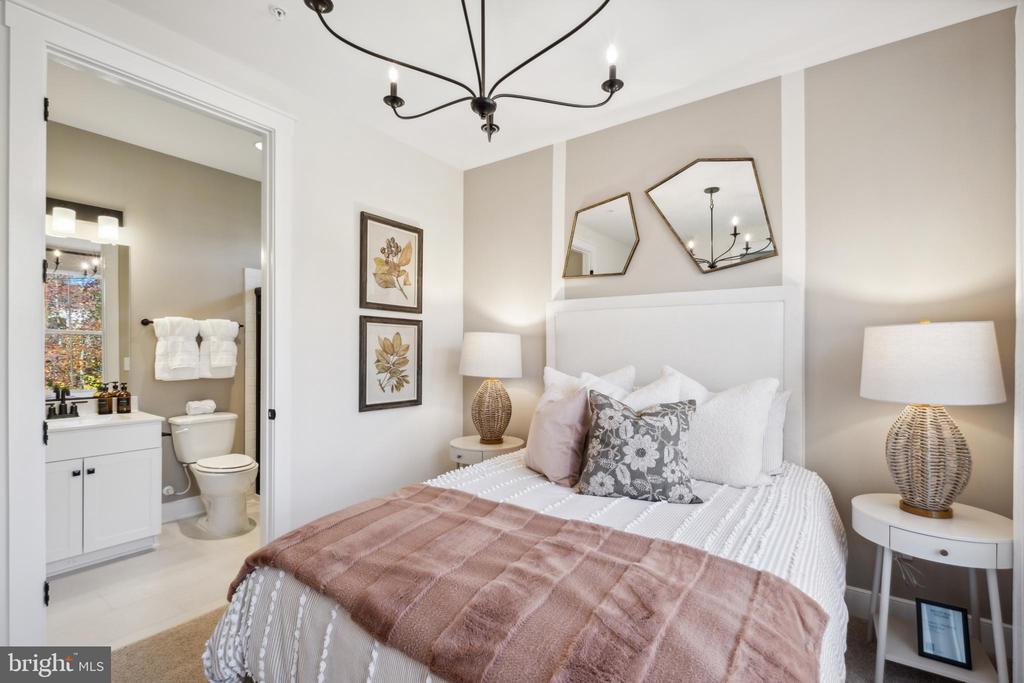 11185 HAZEL RUN WAY, FREDERICKSBURG, Virginia 22407, 5 Bedrooms Bedrooms, ,3 BathroomsBathrooms,Residential,11185 HAZEL RUN WAY,VASP2037582 MLS # VASP2037582