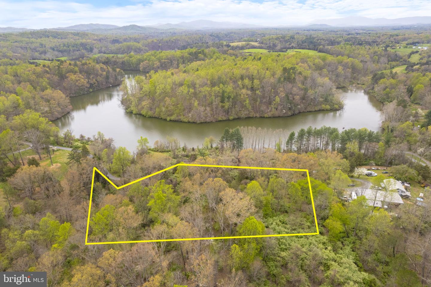 TBD LAKESIDE DR, CHARLOTTESVILLE, Virginia 22901, ,Land,For sale,TBD LAKESIDE DR,VAAB2001124 MLS # VAAB2001124