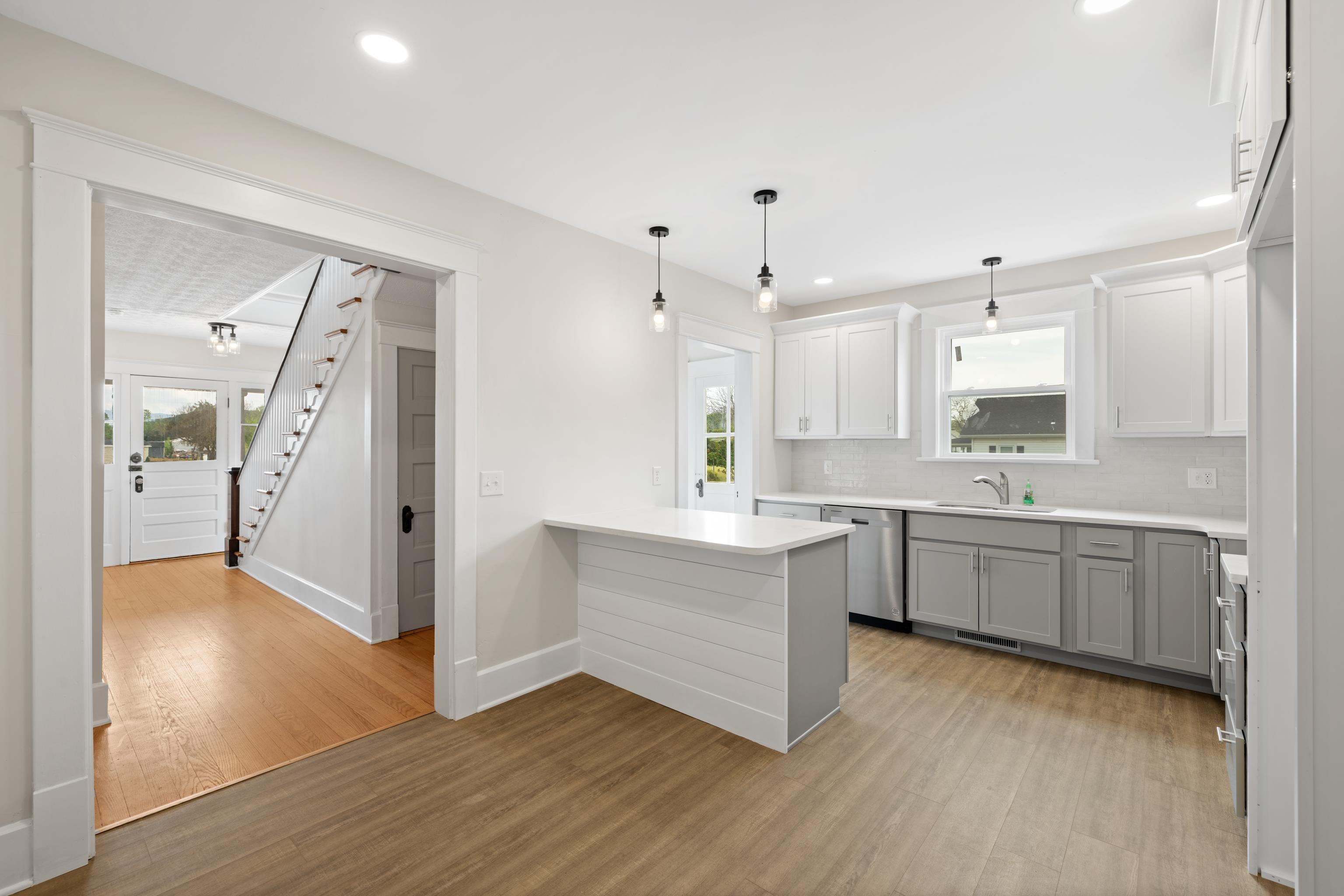 630 BATTLEFIELD RD, FORT DEFIANCE, Virginia 24437, 3 Bedrooms Bedrooms, ,3 BathroomsBathrooms,Residential,New Hope Farmhouse,630 BATTLEFIELD RD,664063 MLS # 664063 630 BATTLEFIELD RD, FORT DEFIANCE, Virginia 24437, 3 Bedrooms Bedrooms, ,3 BathroomsBathrooms,Residential,New Hope Farmhouse,630 BATTLEFIELD RD,664063 MLS # 664063