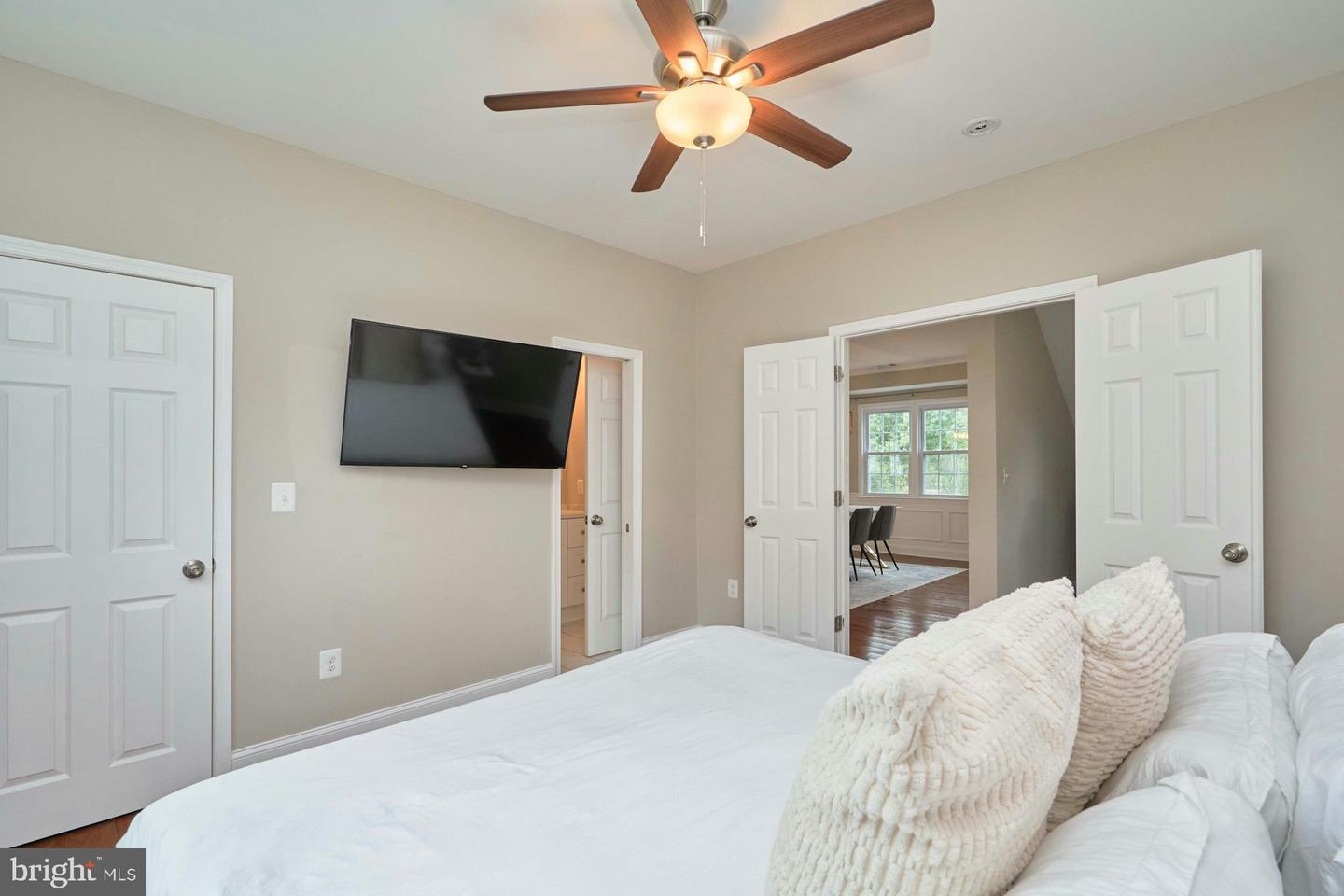 3244 BLUNDELL RD, FALLS CHURCH, Virginia 22042, 4 Bedrooms Bedrooms, ,3 BathroomsBathrooms,Residential,For sale,3244 BLUNDELL RD,VAFX2263686 MLS # VAFX2263686 3244 BLUNDELL RD, FALLS CHURCH, Virginia 22042, 4 Bedrooms Bedrooms, ,3 BathroomsBathrooms,Residential,For sale,3244 BLUNDELL RD,VAFX2263686 MLS # VAFX2263686