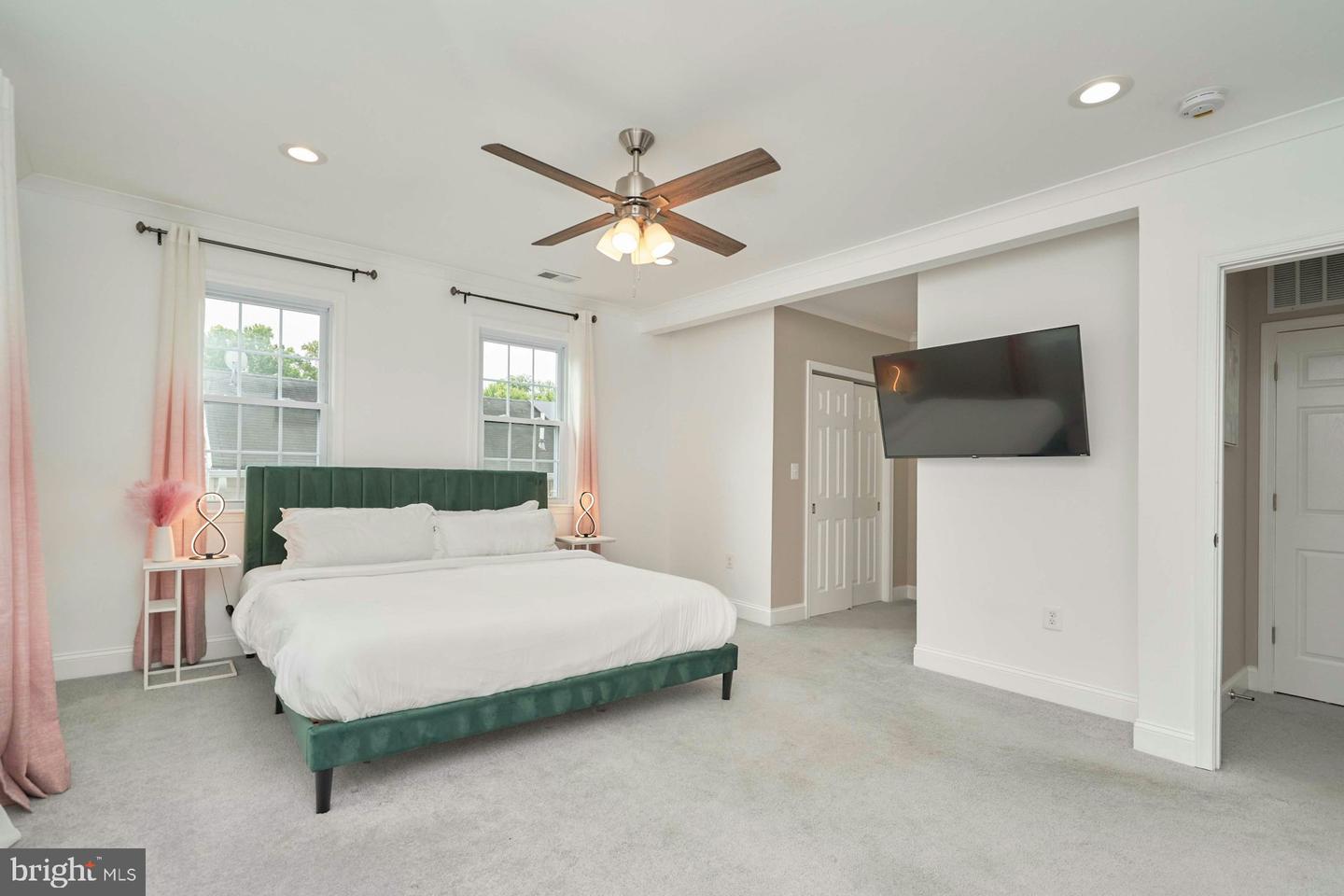 3244 BLUNDELL RD, FALLS CHURCH, Virginia 22042, 4 Bedrooms Bedrooms, ,3 BathroomsBathrooms,Residential,For sale,3244 BLUNDELL RD,VAFX2263686 MLS # VAFX2263686 3244 BLUNDELL RD, FALLS CHURCH, Virginia 22042, 4 Bedrooms Bedrooms, ,3 BathroomsBathrooms,Residential,For sale,3244 BLUNDELL RD,VAFX2263686 MLS # VAFX2263686