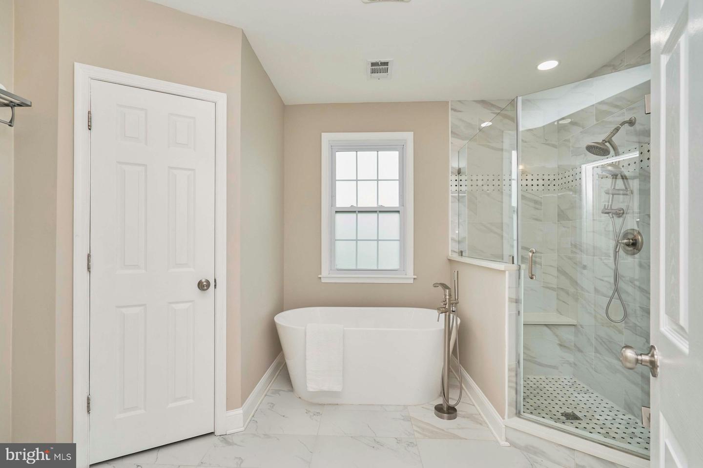 3244 BLUNDELL RD, FALLS CHURCH, Virginia 22042, 4 Bedrooms Bedrooms, ,3 BathroomsBathrooms,Residential,For sale,3244 BLUNDELL RD,VAFX2263686 MLS # VAFX2263686 3244 BLUNDELL RD, FALLS CHURCH, Virginia 22042, 4 Bedrooms Bedrooms, ,3 BathroomsBathrooms,Residential,For sale,3244 BLUNDELL RD,VAFX2263686 MLS # VAFX2263686