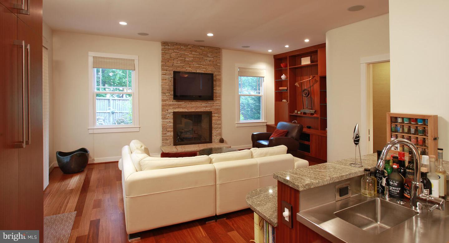 4114 EMERY PL NW, WASHINGTON, District Of Columbia 20016, 3 Bedrooms Bedrooms, ,2 BathroomsBathrooms,Residential,For sale,4114 EMERY PL NW,DCDC2223608 MLS # DCDC2223608 4114 EMERY PL NW, WASHINGTON, District Of Columbia 20016, 3 Bedrooms Bedrooms, ,2 BathroomsBathrooms,Residential,For sale,4114 EMERY PL NW,DCDC2223608 MLS # DCDC2223608