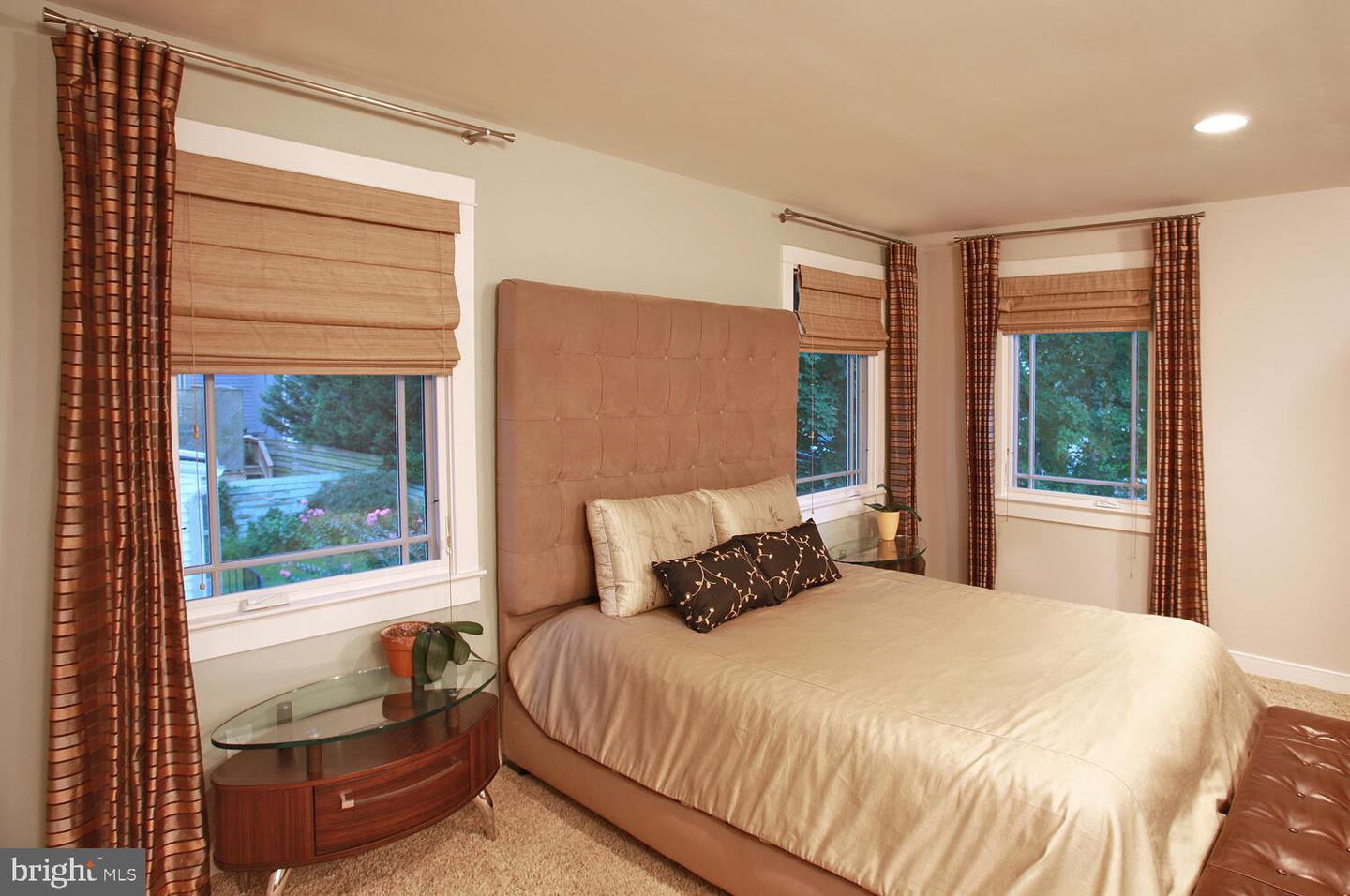 4114 EMERY PL NW, WASHINGTON, District Of Columbia 20016, 3 Bedrooms Bedrooms, ,2 BathroomsBathrooms,Residential,For sale,4114 EMERY PL NW,DCDC2223608 MLS # DCDC2223608 4114 EMERY PL NW, WASHINGTON, District Of Columbia 20016, 3 Bedrooms Bedrooms, ,2 BathroomsBathrooms,Residential,For sale,4114 EMERY PL NW,DCDC2223608 MLS # DCDC2223608