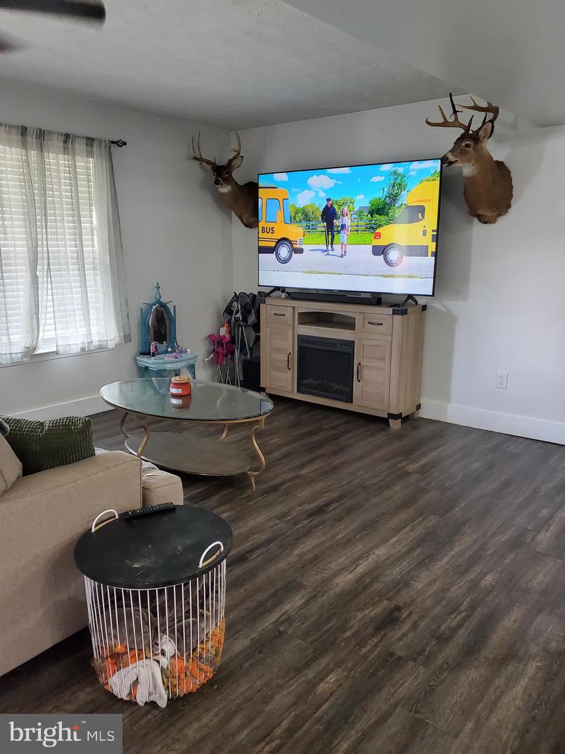 371 RUEBUCK RD, CLEAR BROOK, Virginia 22624, 3 Bedrooms Bedrooms, ,2 BathroomsBathrooms,Residential,For sale,371 RUEBUCK RD,VAFV2036984 MLS # VAFV2036984