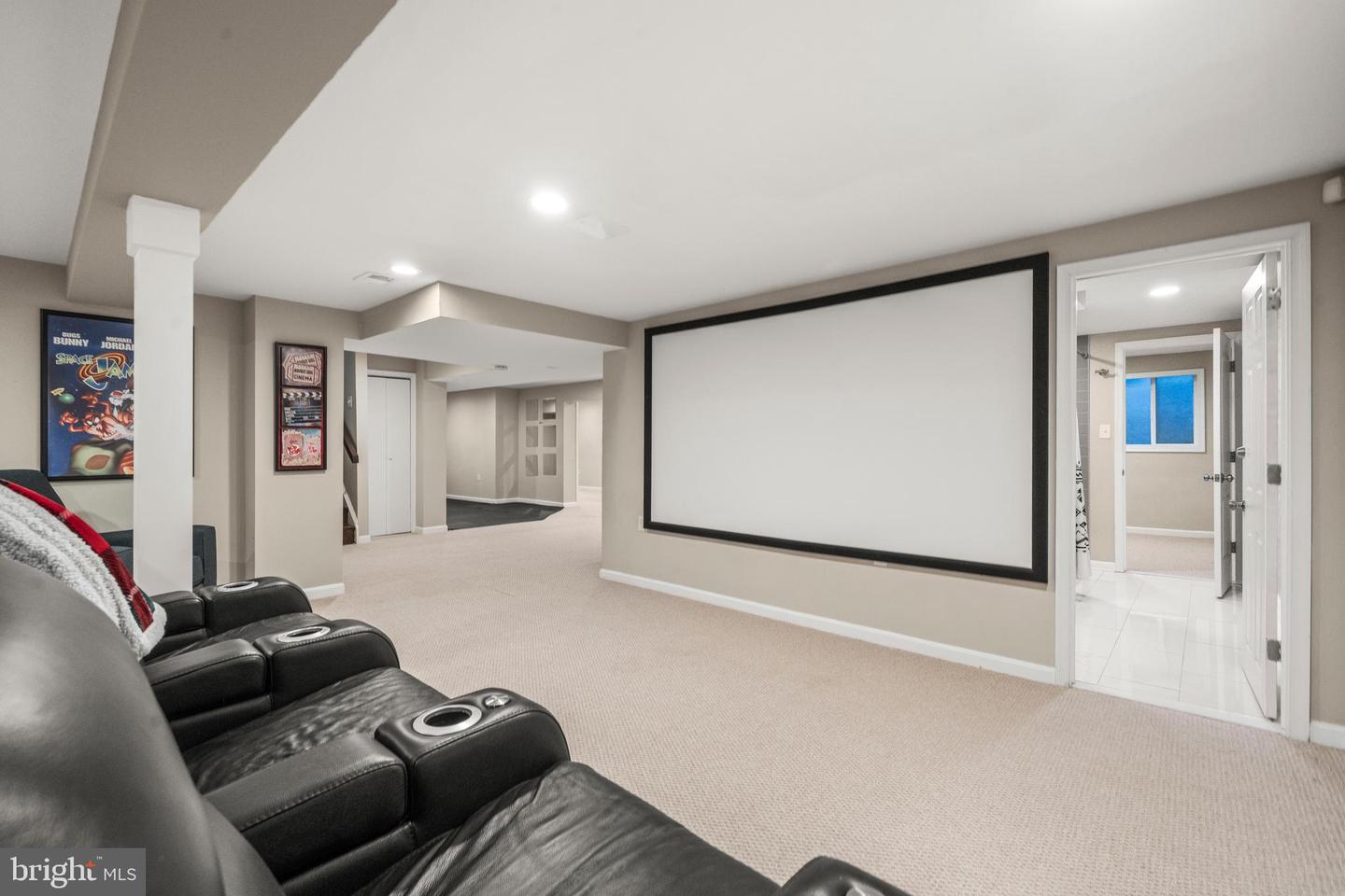 10402 HOLLYOAK PL, FAIRFAX, Virginia 22032, 4 Bedrooms Bedrooms, ,3 BathroomsBathrooms,Residential,For sale,10402 HOLLYOAK PL,VAFX2269278 MLS # VAFX2269278 10402 HOLLYOAK PL, FAIRFAX, Virginia 22032, 4 Bedrooms Bedrooms, ,3 BathroomsBathrooms,Residential,For sale,10402 HOLLYOAK PL,VAFX2269278 MLS # VAFX2269278