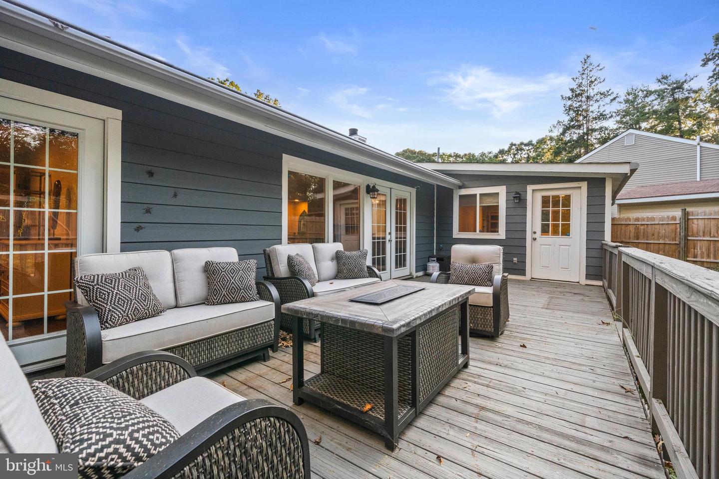 10402 HOLLYOAK PL, FAIRFAX, Virginia 22032, 4 Bedrooms Bedrooms, ,3 BathroomsBathrooms,Residential,For sale,10402 HOLLYOAK PL,VAFX2269278 MLS # VAFX2269278 10402 HOLLYOAK PL, FAIRFAX, Virginia 22032, 4 Bedrooms Bedrooms, ,3 BathroomsBathrooms,Residential,For sale,10402 HOLLYOAK PL,VAFX2269278 MLS # VAFX2269278