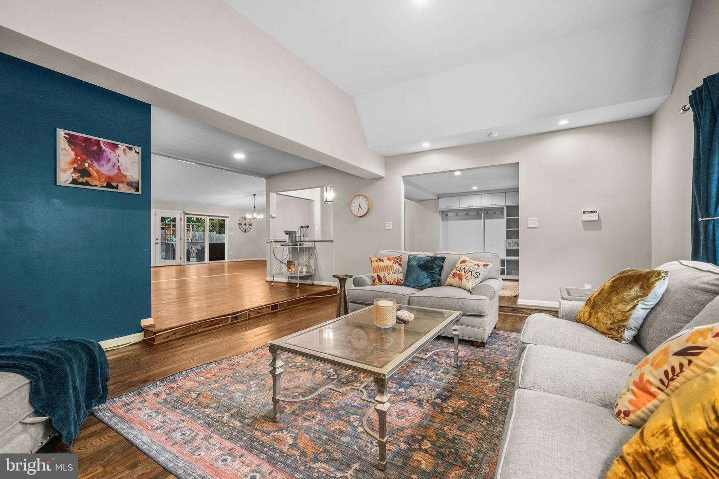 10402 HOLLYOAK PL, FAIRFAX, Virginia 22032, 4 Bedrooms Bedrooms, ,3 BathroomsBathrooms,Residential,For sale,10402 HOLLYOAK PL,VAFX2269278 MLS # VAFX2269278 10402 HOLLYOAK PL, FAIRFAX, Virginia 22032, 4 Bedrooms Bedrooms, ,3 BathroomsBathrooms,Residential,For sale,10402 HOLLYOAK PL,VAFX2269278 MLS # VAFX2269278