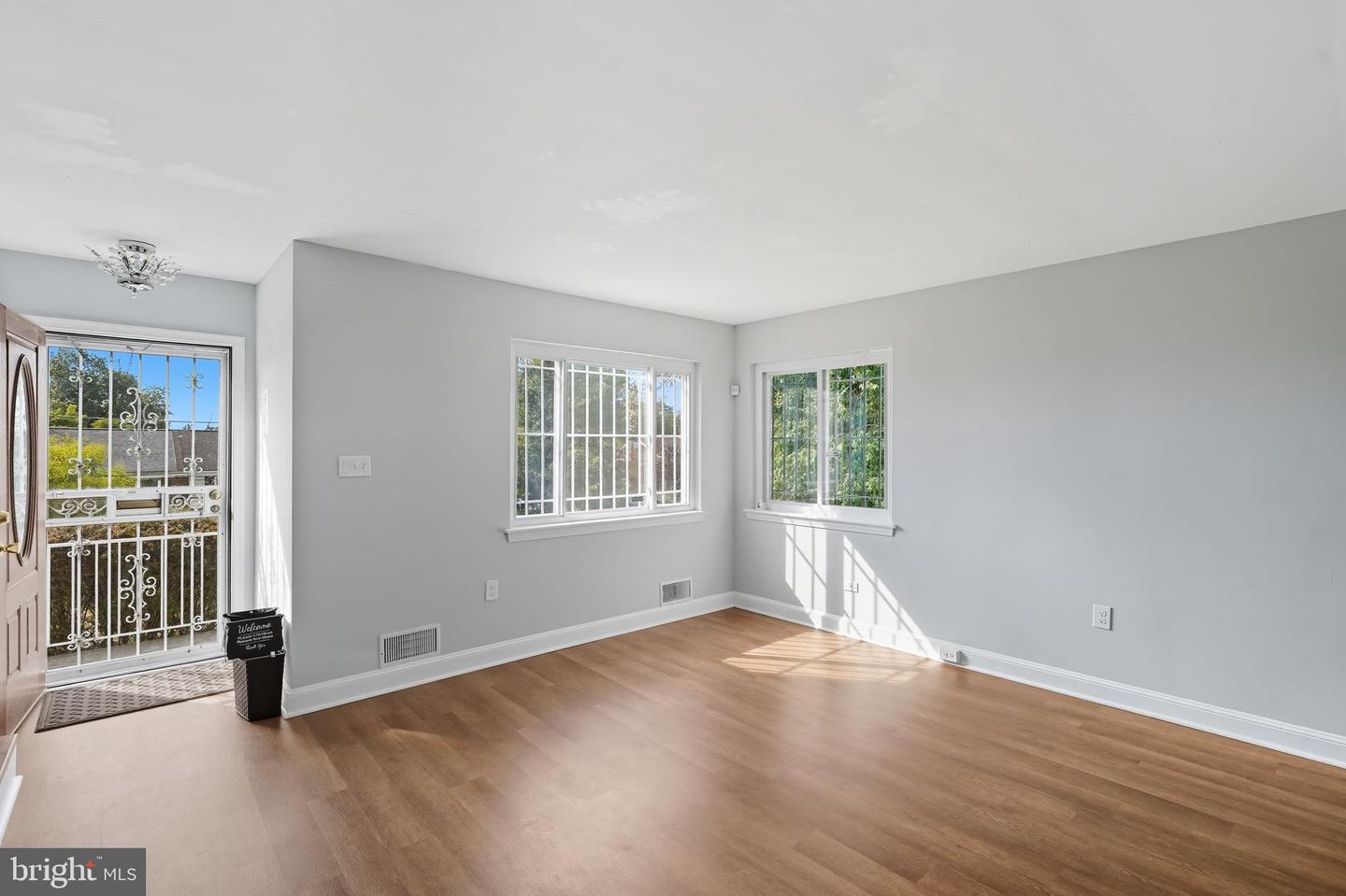 140 WILMINGTON PL SE, WASHINGTON, District Of Columbia 20032, 4 Bedrooms Bedrooms, 6 Rooms Rooms,2 BathroomsBathrooms,Residential,For sale,140 WILMINGTON PL SE,DCDC2226120 MLS # DCDC2226120