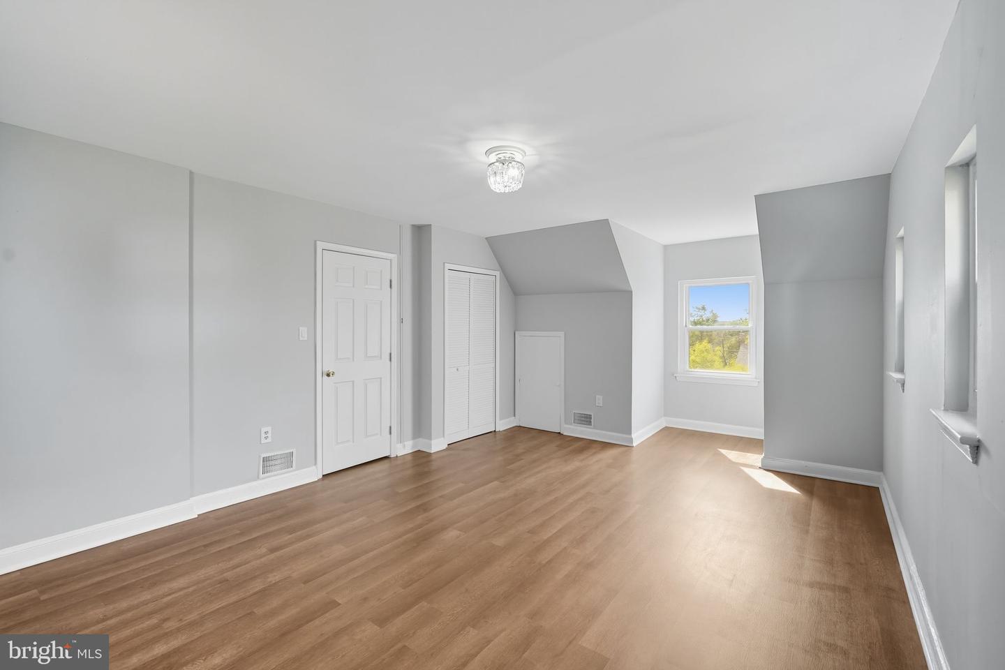 140 WILMINGTON PL SE, WASHINGTON, District Of Columbia 20032, 4 Bedrooms Bedrooms, 6 Rooms Rooms,2 BathroomsBathrooms,Residential,For sale,140 WILMINGTON PL SE,DCDC2226120 MLS # DCDC2226120