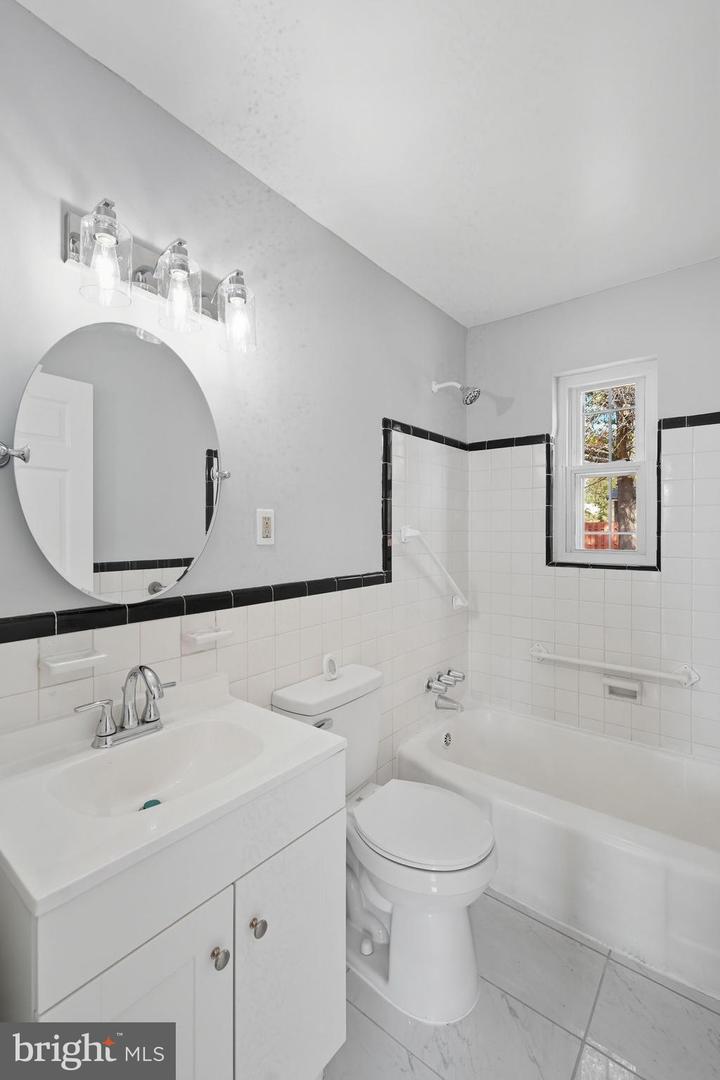 140 WILMINGTON PL SE, WASHINGTON, District Of Columbia 20032, 4 Bedrooms Bedrooms, 6 Rooms Rooms,2 BathroomsBathrooms,Residential,For sale,140 WILMINGTON PL SE,DCDC2226120 MLS # DCDC2226120