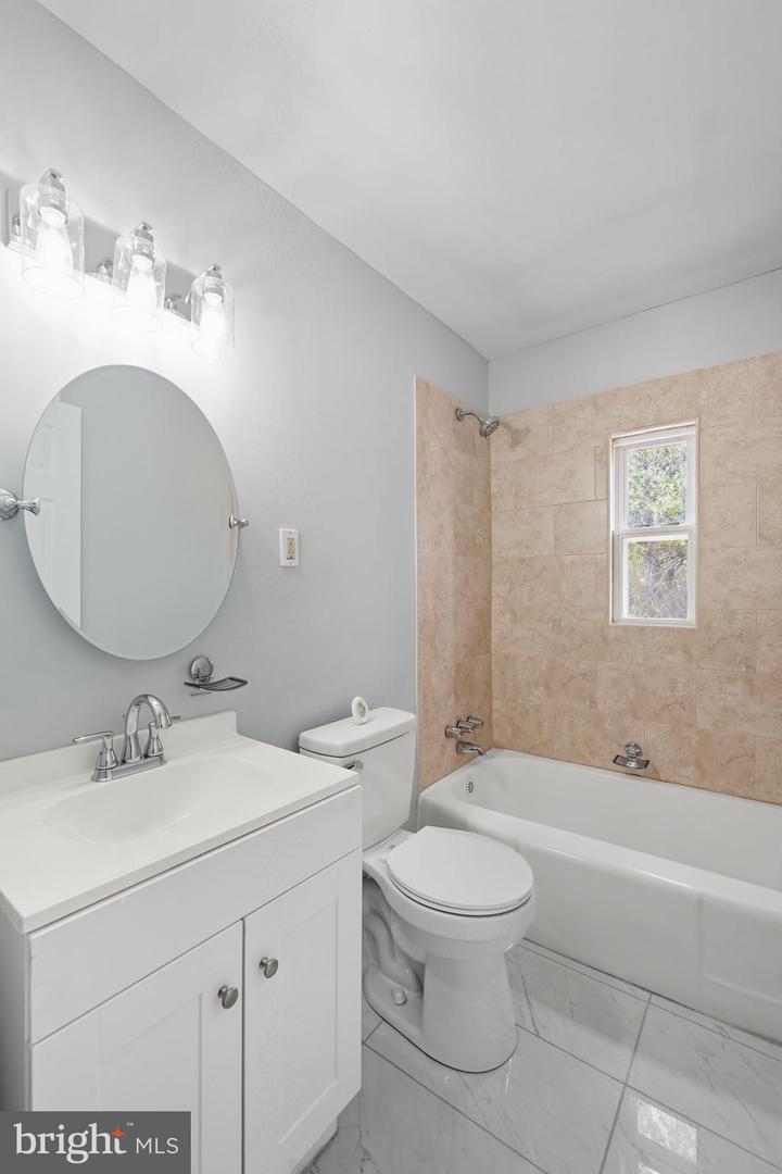 140 WILMINGTON PL SE, WASHINGTON, District Of Columbia 20032, 4 Bedrooms Bedrooms, 6 Rooms Rooms,2 BathroomsBathrooms,Residential,For sale,140 WILMINGTON PL SE,DCDC2226120 MLS # DCDC2226120