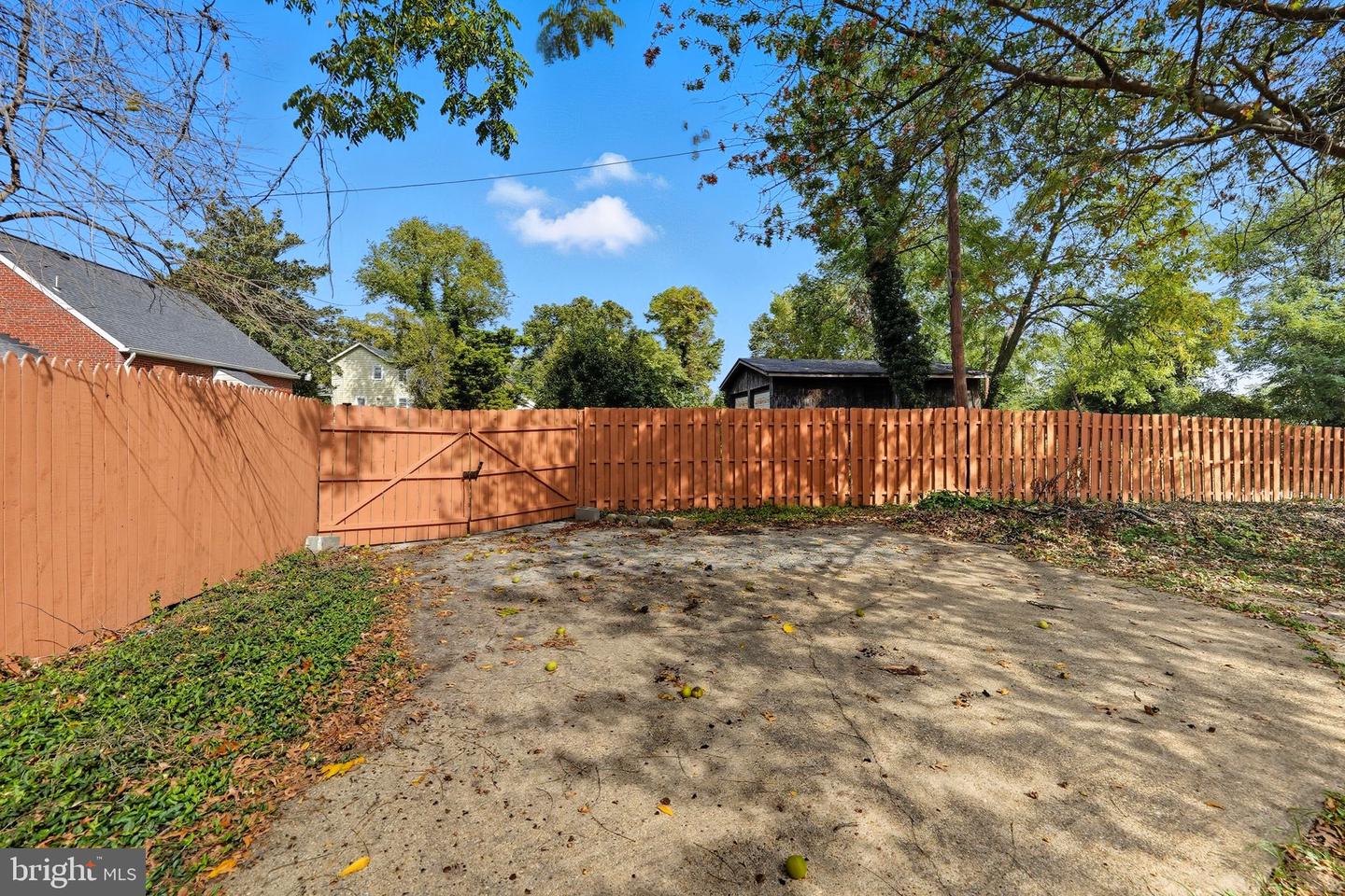 140 WILMINGTON PL SE, WASHINGTON, District Of Columbia 20032, 4 Bedrooms Bedrooms, 6 Rooms Rooms,2 BathroomsBathrooms,Residential,For sale,140 WILMINGTON PL SE,DCDC2226120 MLS # DCDC2226120