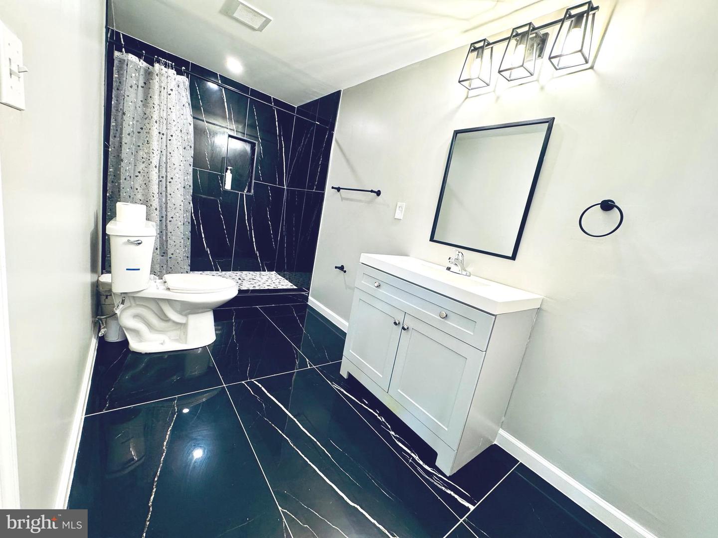 220 SNAPPY LN, WINCHESTER, Virginia 22602, 6 Bedrooms Bedrooms, ,4 BathroomsBathrooms,Residential,For sale,220 SNAPPY LN,VAFV2037326 MLS # VAFV2037326 220 SNAPPY LN, WINCHESTER, Virginia 22602, 6 Bedrooms Bedrooms, ,4 BathroomsBathrooms,Residential,For sale,220 SNAPPY LN,VAFV2037326 MLS # VAFV2037326