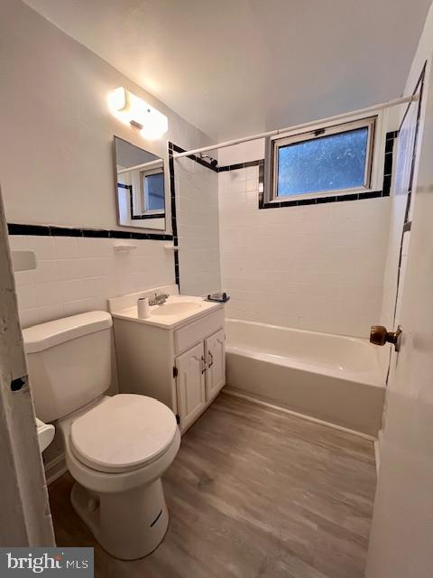 4757 SOUTH CAPITOL TERR S, WASHINGTON, District Of Columbia 20032, 4 Bedrooms Bedrooms, 6 Rooms Rooms,2 BathroomsBathrooms,Residential,For sale,4757 SOUTH CAPITOL TERR S,DCDC2230180 MLS # DCDC2230180