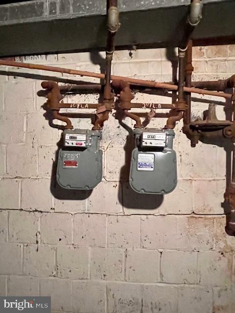 4757 SOUTH CAPITOL TERR S, WASHINGTON, District Of Columbia 20032, 4 Bedrooms Bedrooms, 6 Rooms Rooms,2 BathroomsBathrooms,Residential,For sale,4757 SOUTH CAPITOL TERR S,DCDC2230180 MLS # DCDC2230180