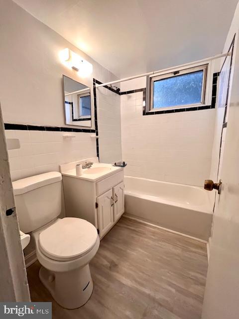 4757 SOUTH CAPITOL TERR S, WASHINGTON, District Of Columbia 20032, 4 Bedrooms Bedrooms, 6 Rooms Rooms,2 BathroomsBathrooms,Residential,For sale,4757 SOUTH CAPITOL TERR S,DCDC2230180 MLS # DCDC2230180