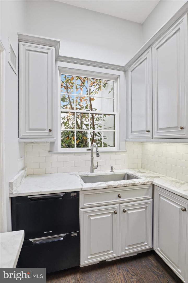 3011 DUMBARTON ST NW, WASHINGTON, District Of Columbia 20007, 3 Bedrooms Bedrooms, ,2 BathroomsBathrooms,Residential,For sale,3011 DUMBARTON ST NW,DCDC2230792 MLS # DCDC2230792 3011 DUMBARTON ST NW, WASHINGTON, District Of Columbia 20007, 3 Bedrooms Bedrooms, ,2 BathroomsBathrooms,Residential,For sale,3011 DUMBARTON ST NW,DCDC2230792 MLS # DCDC2230792