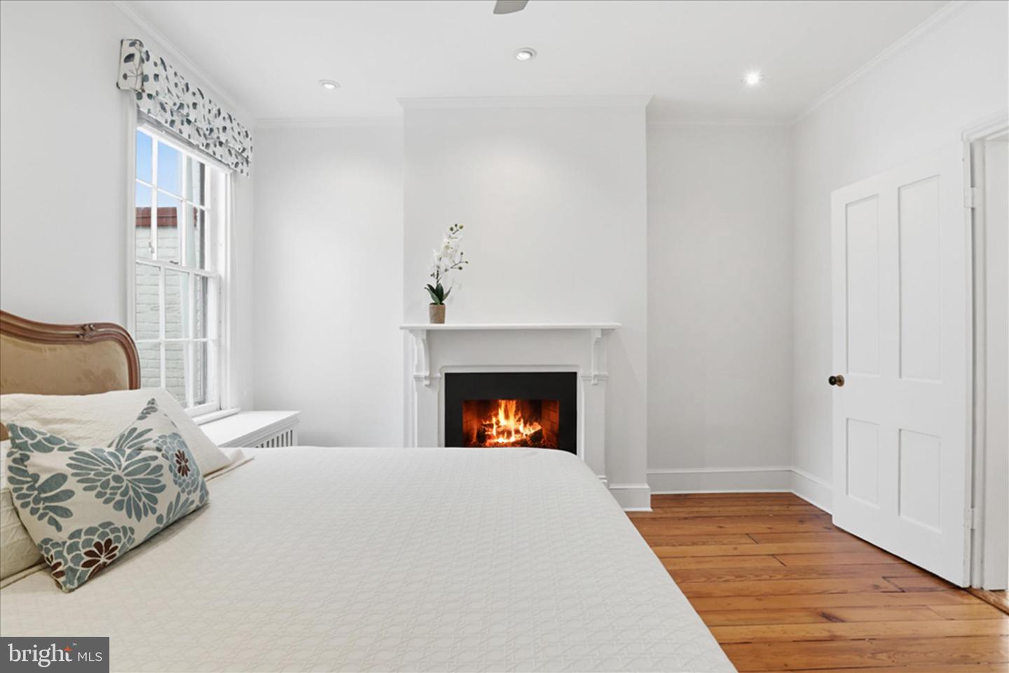 3011 DUMBARTON ST NW, WASHINGTON, District Of Columbia 20007, 3 Bedrooms Bedrooms, ,2 BathroomsBathrooms,Residential,For sale,3011 DUMBARTON ST NW,DCDC2230792 MLS # DCDC2230792 3011 DUMBARTON ST NW, WASHINGTON, District Of Columbia 20007, 3 Bedrooms Bedrooms, ,2 BathroomsBathrooms,Residential,For sale,3011 DUMBARTON ST NW,DCDC2230792 MLS # DCDC2230792